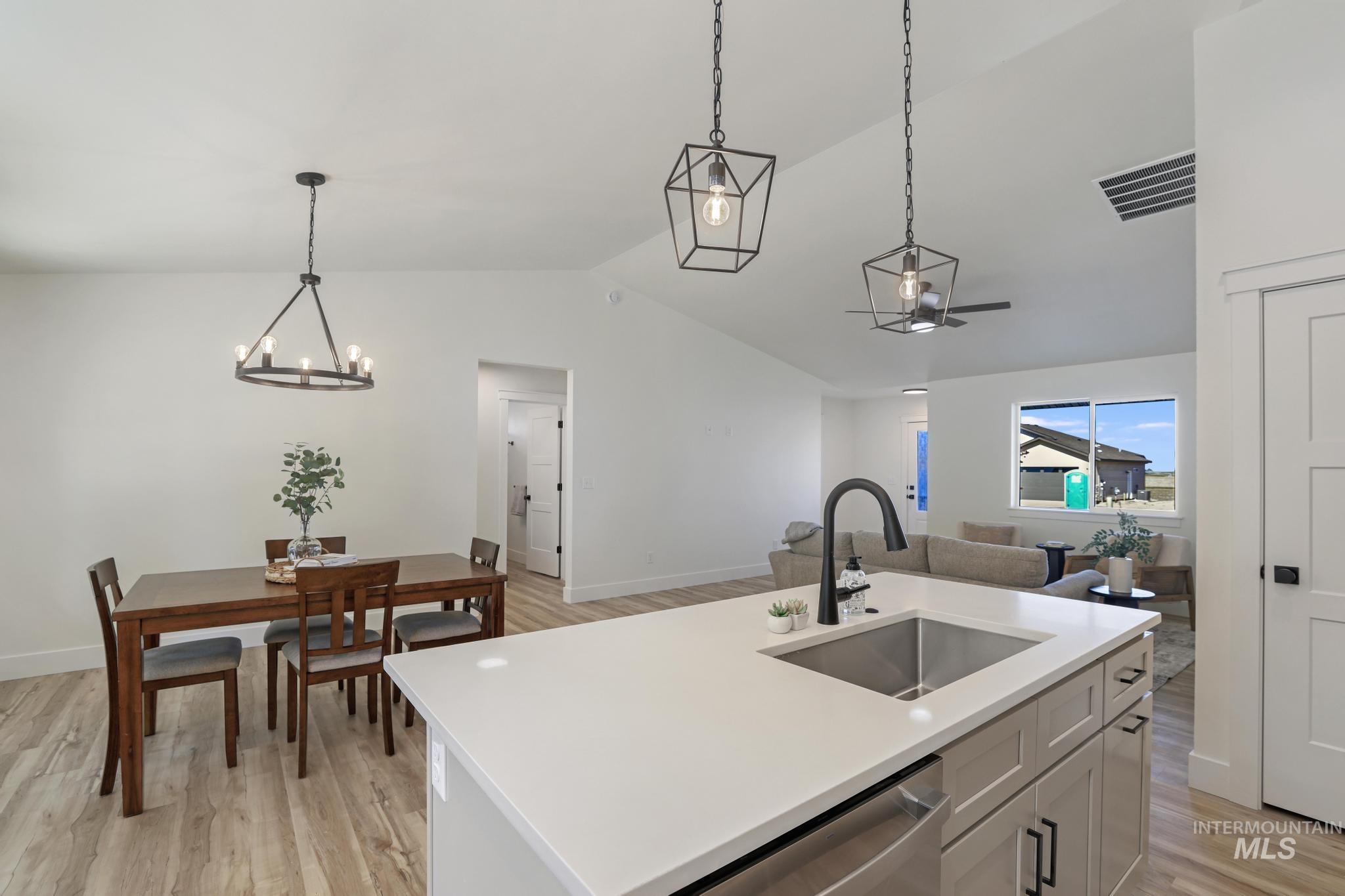 905 E 23rd Ave., Jerome, Idaho 83338, 4 Bedrooms, 2 Bathrooms, Residential For Sale, Price $369,900,MLS 98949143