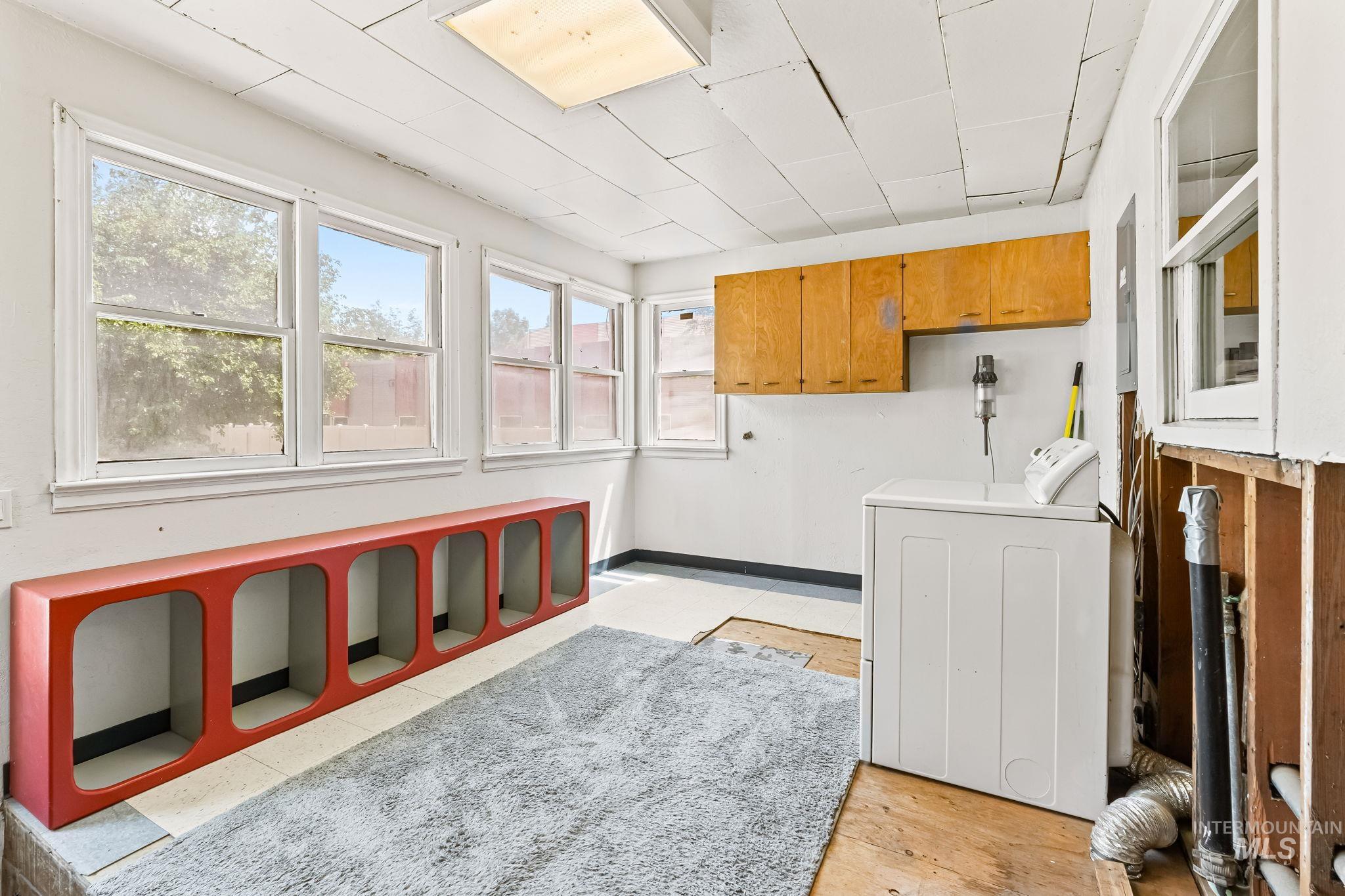 404 N Allumbaugh St, Boise, Idaho 83704, Residential Income For Sale, Price $589,000,MLS 98949199