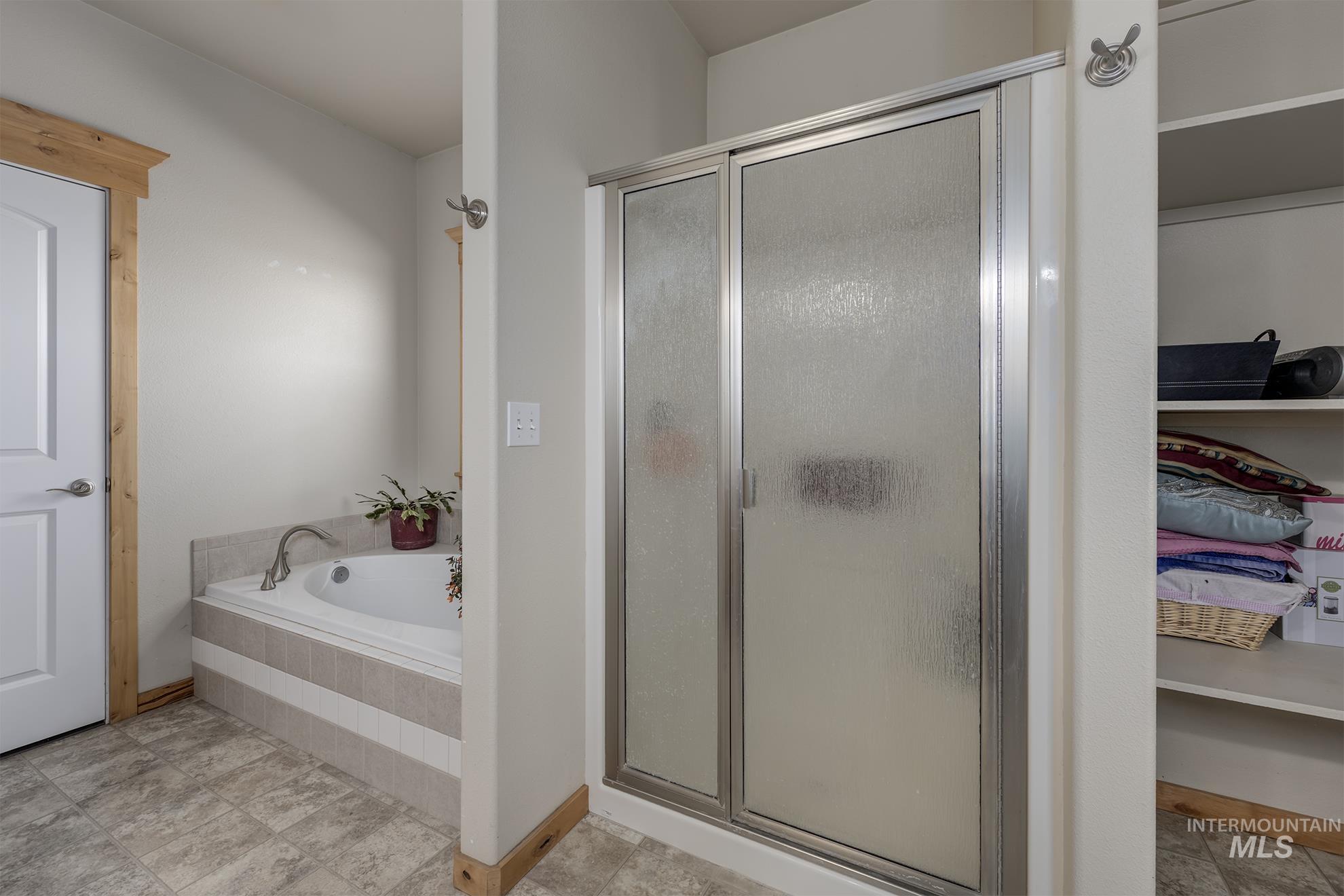 2175 Graham Blvd, Vale, Oregon 97918, 4 Bedrooms, 3.5 Bathrooms, Residential For Sale, Price $1,300,000, 98949243