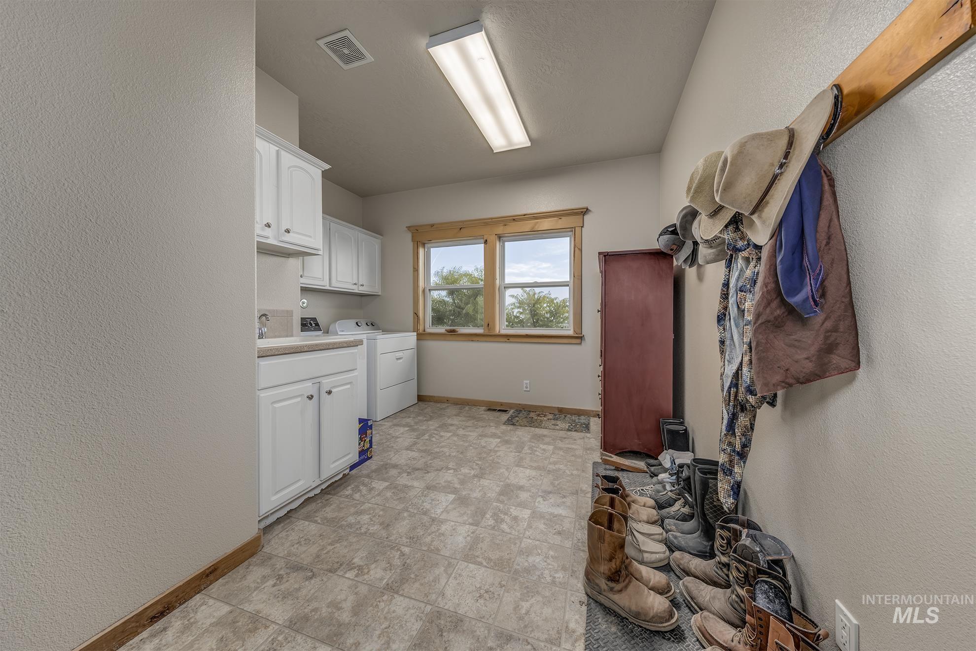 2175 Graham Blvd, Vale, Oregon 97918, 4 Bedrooms, 3.5 Bathrooms, Residential For Sale, Price $1,300,000, 98949243