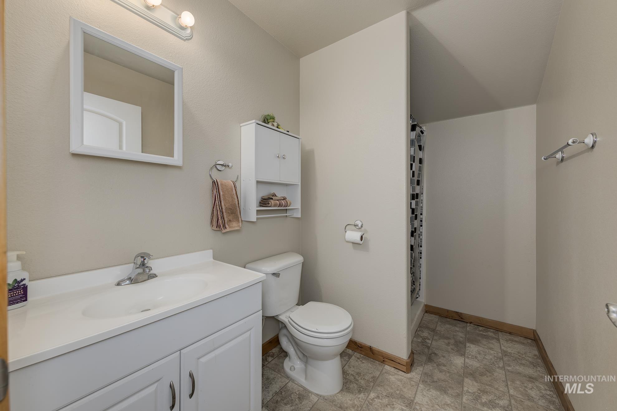 2175 Graham Blvd, Vale, Oregon 97918, 4 Bedrooms, 3.5 Bathrooms, Farm & Ranch For Sale, Price $1,300,000, 98949245