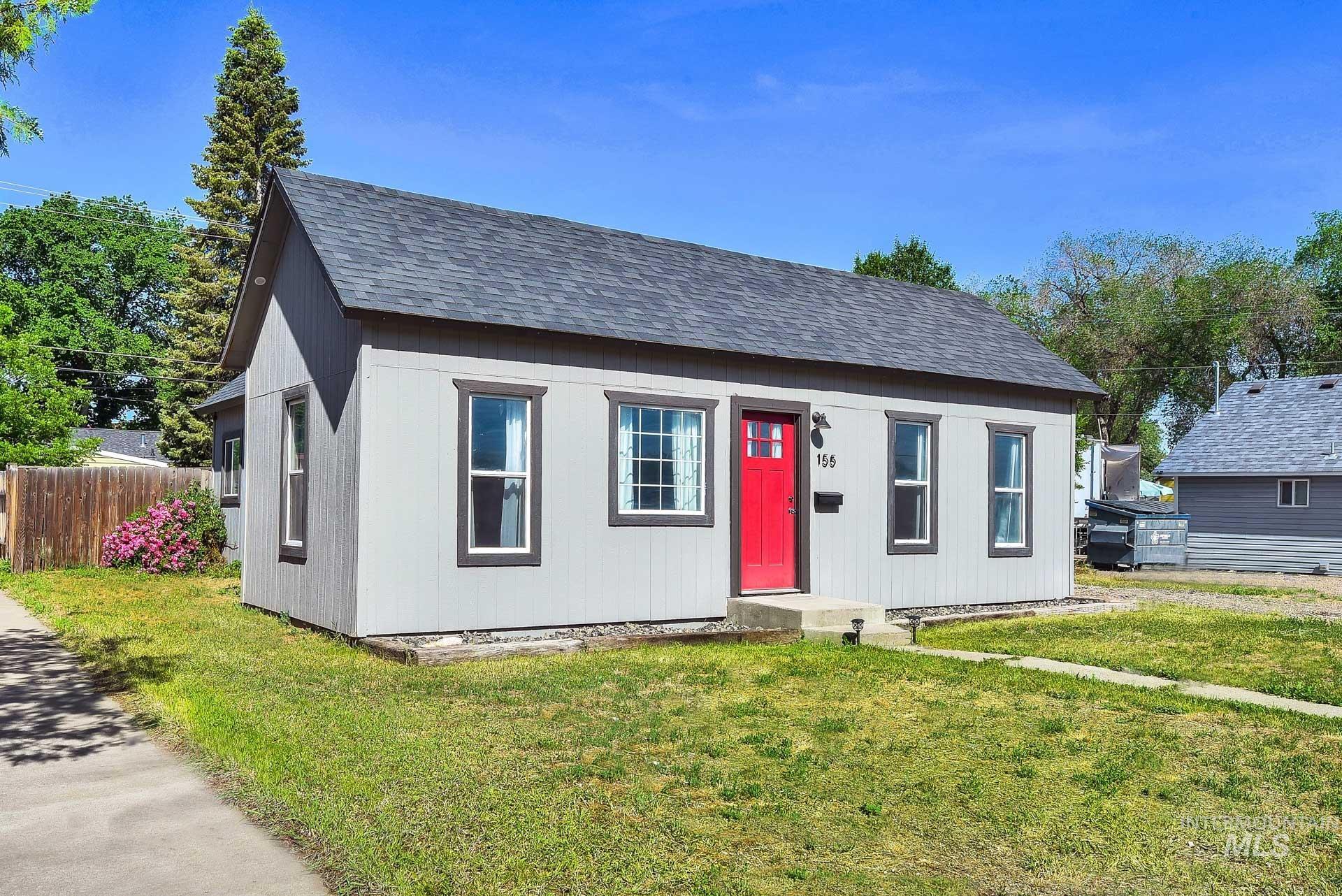155 N 11th E St, Mountain Home, Idaho 83647, 3 Bedrooms, 1 Bathroom, Residential For Sale, Price $260,000, 98949342