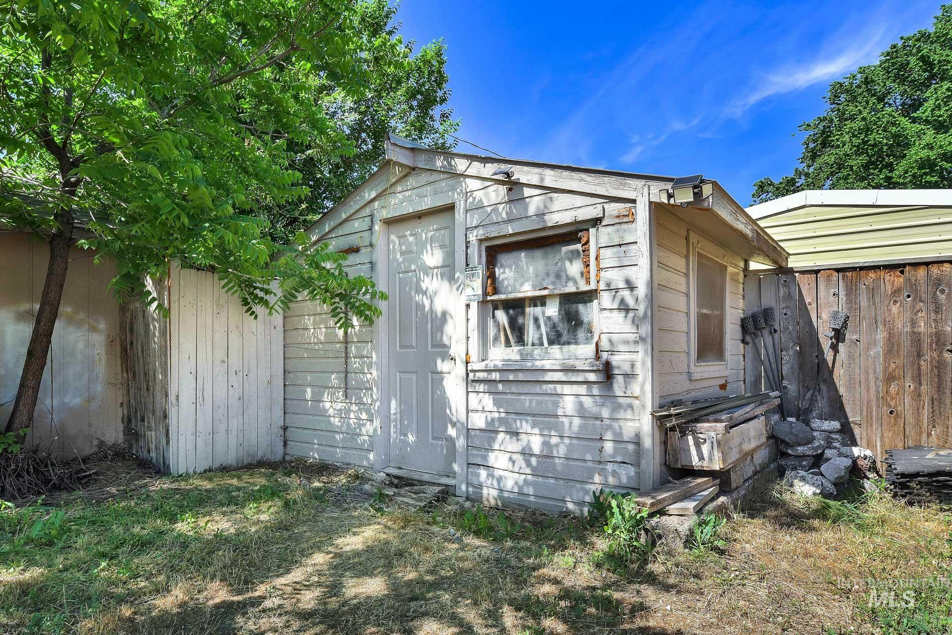 155 N 11th E St, Mountain Home, Idaho 83647, 3 Bedrooms, 1 Bathroom, Residential For Sale, Price $260,000, 98949342