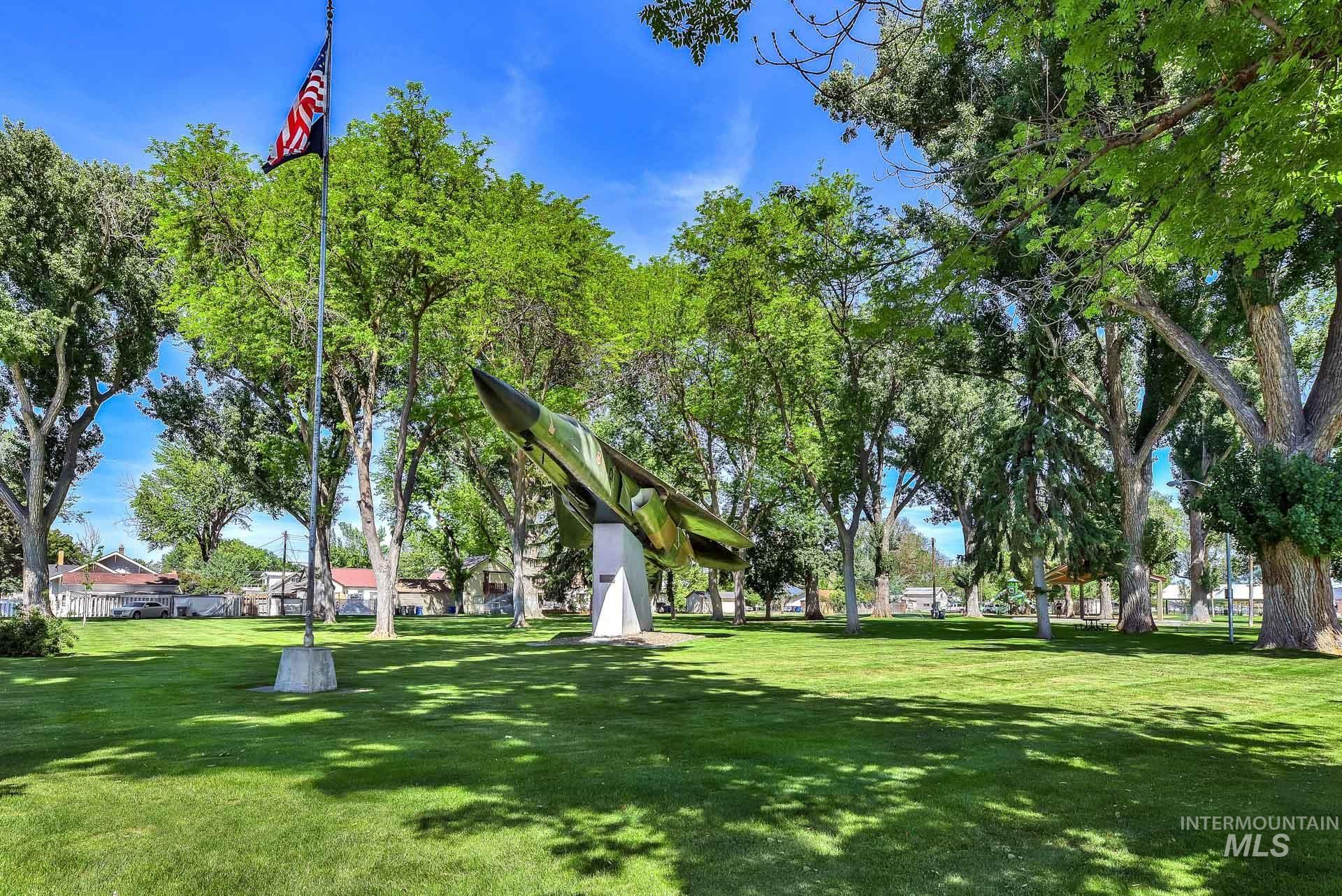 155 N 11th E St, Mountain Home, Idaho 83647, 3 Bedrooms, 1 Bathroom, Residential For Sale, Price $260,000, 98949342