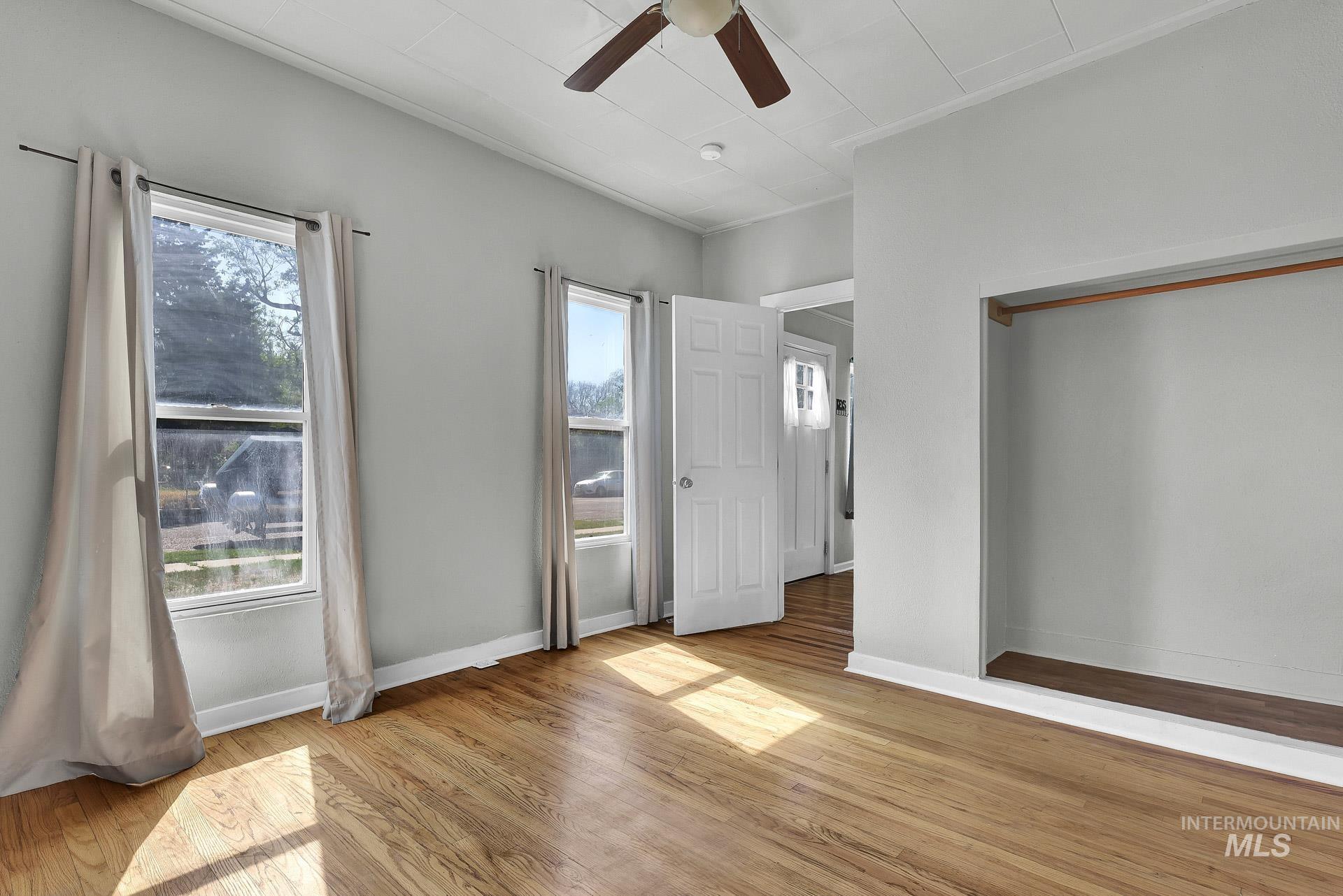 155 N 11th E St, Mountain Home, Idaho 83647, 3 Bedrooms, 1 Bathroom, Residential For Sale, Price $260,000, 98949342