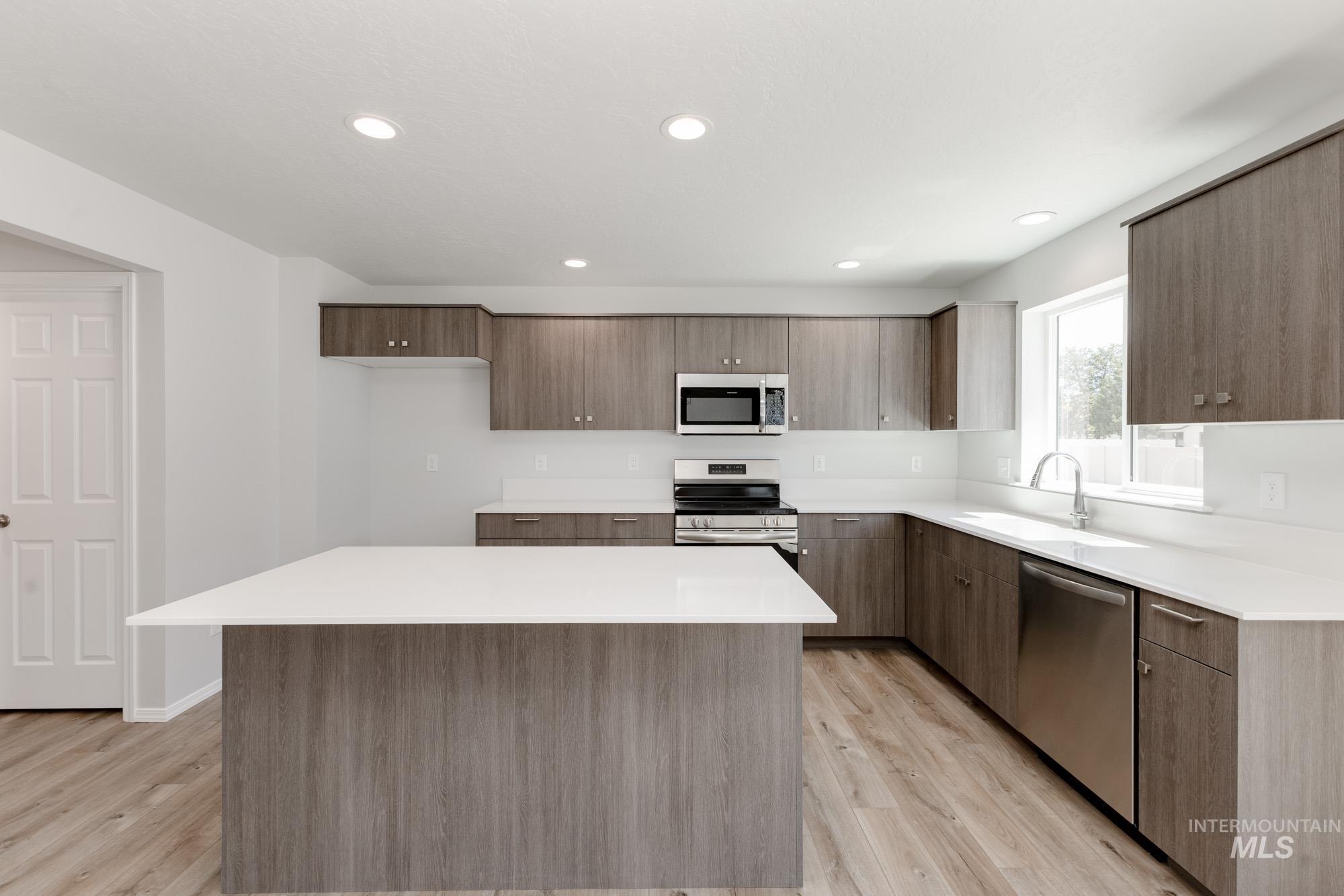 5120 Endicott Dr, Caldwell, Idaho 83605, 5 Bedrooms, 3 Bathrooms, Residential For Sale, Price $465,990,MLS 98949375