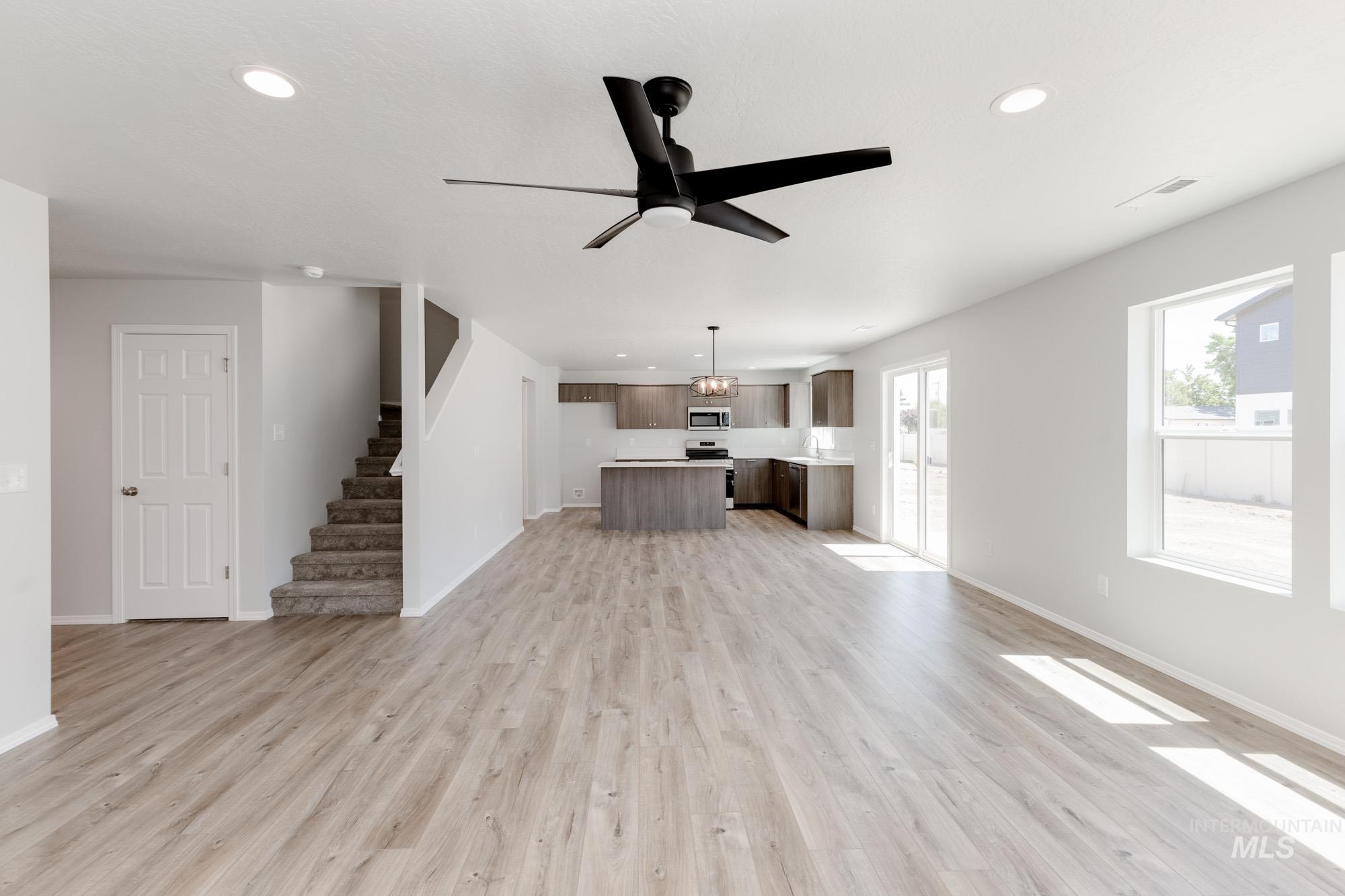 5120 Endicott Dr, Caldwell, Idaho 83605, 5 Bedrooms, 3 Bathrooms, Residential For Sale, Price $465,990,MLS 98949375