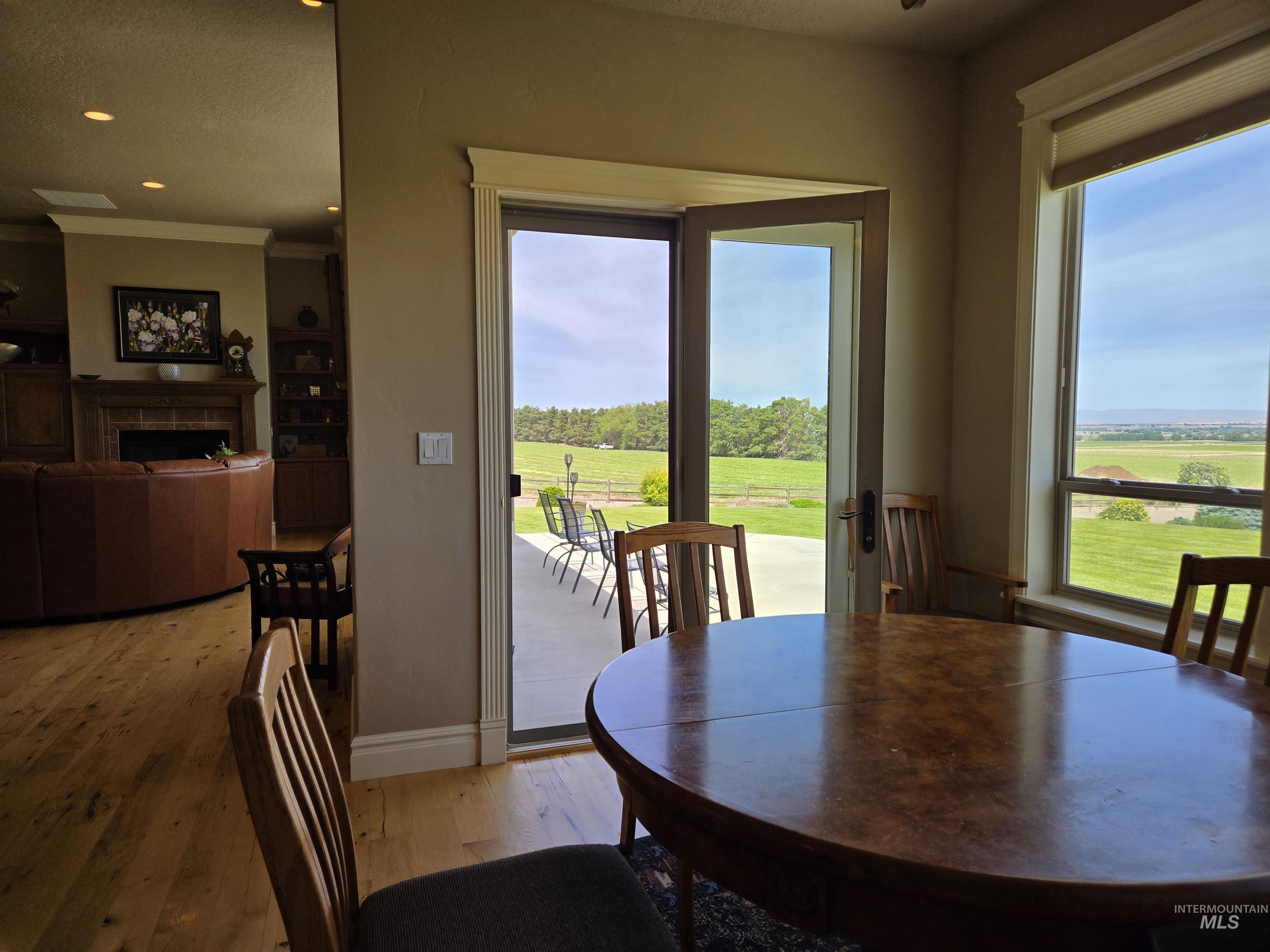 654 King Ave, Ontario, Oregon 97914, 3 Bedrooms, 2.5 Bathrooms, Residential For Sale, Price $825,000, 98949397