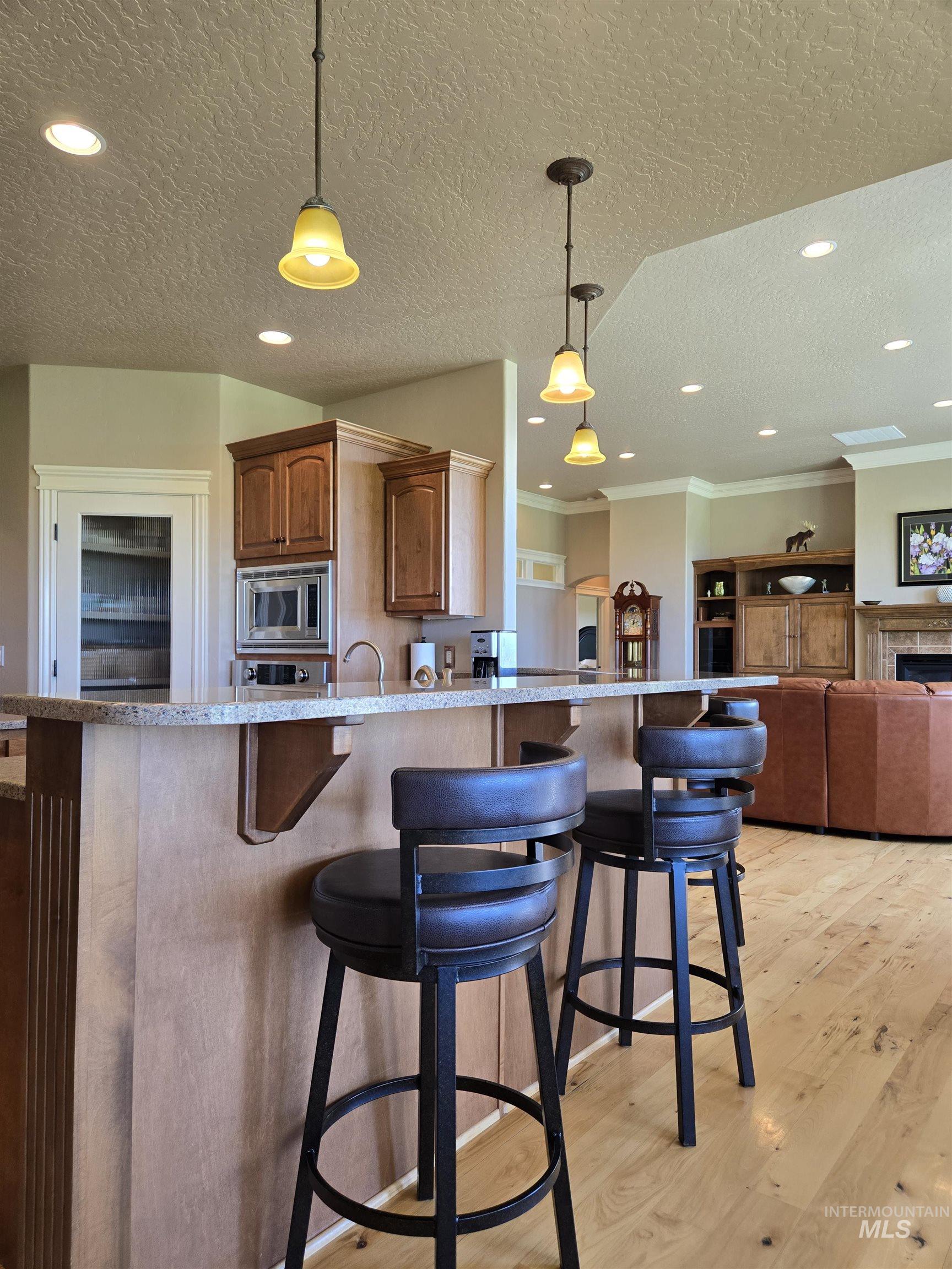 654 King Ave, Ontario, Oregon 97914, 3 Bedrooms, 2.5 Bathrooms, Residential For Sale, Price $825,000, 98949397