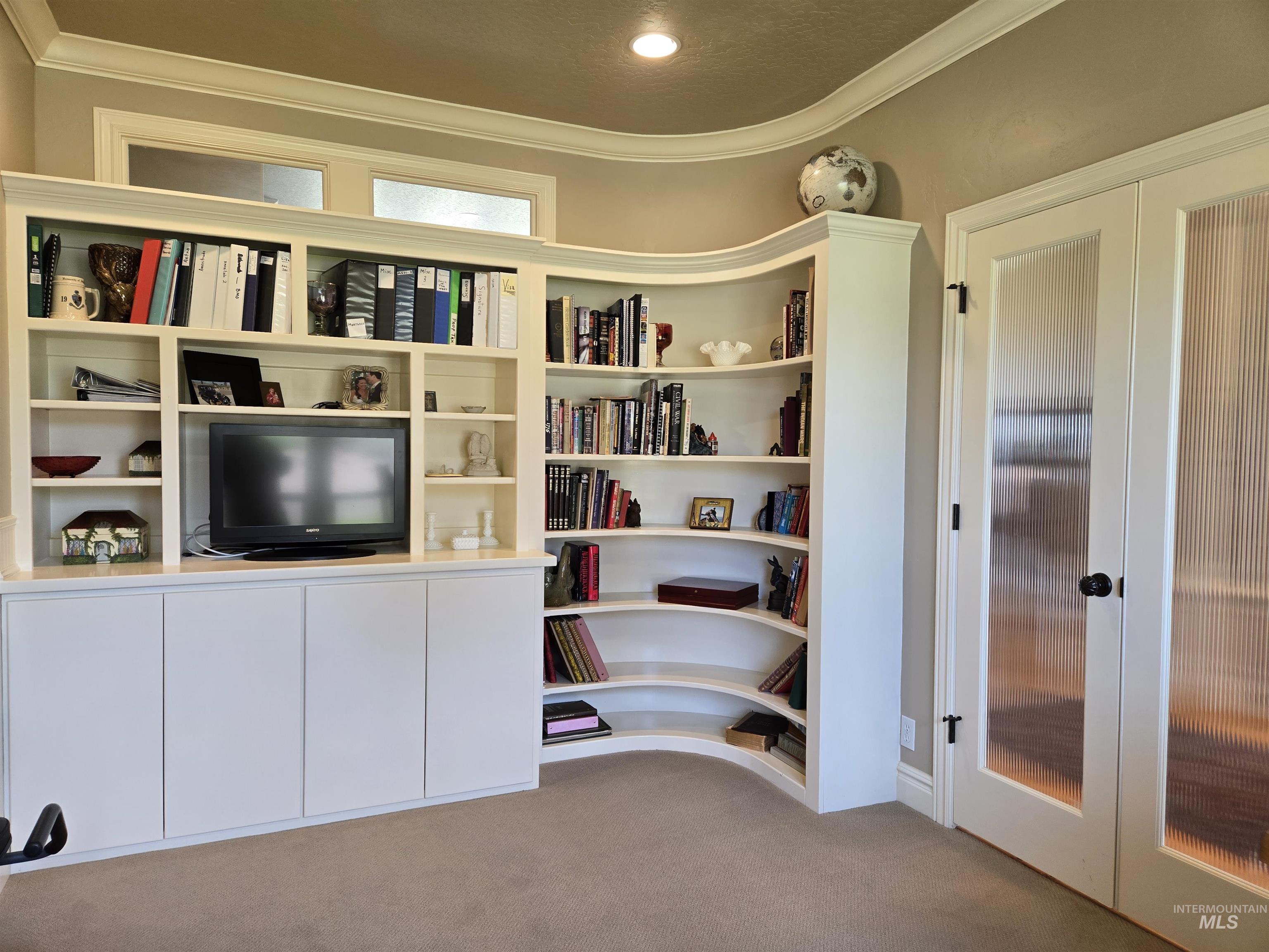 654 King Ave, Ontario, Oregon 97914, 3 Bedrooms, 2.5 Bathrooms, Residential For Sale, Price $825,000, 98949397