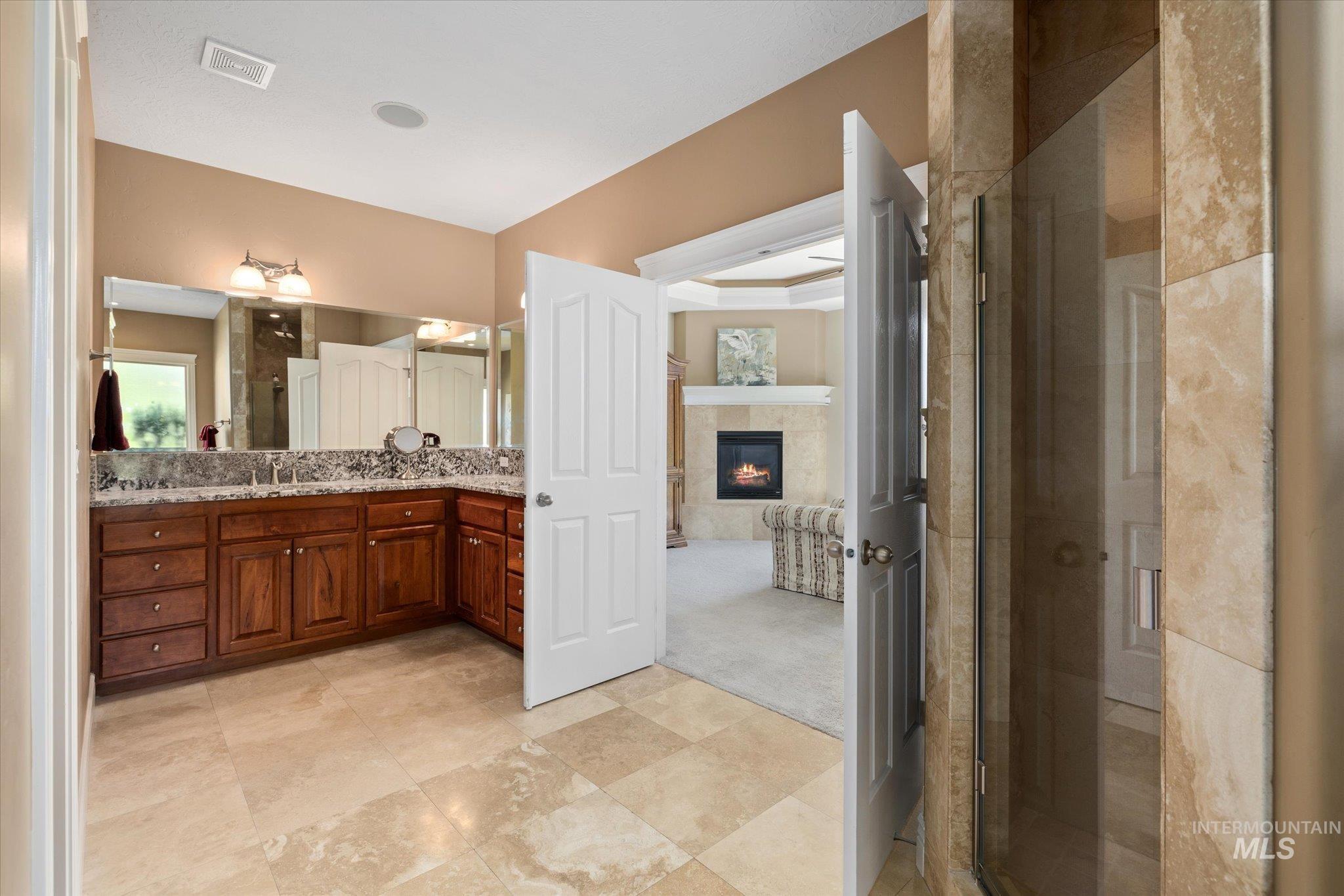 8585 W Rioja St, Star, Idaho 83669, 4 Bedrooms, 3.5 Bathrooms, Residential For Sale, Price $925,000, 98949468