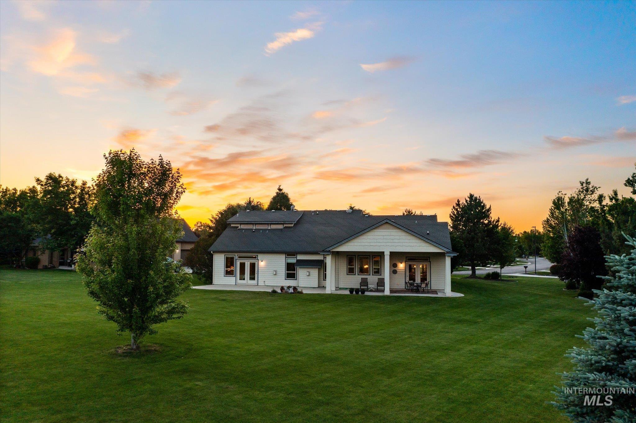 8585 W Rioja St, Star, Idaho 83669, 4 Bedrooms, 3.5 Bathrooms, Residential For Sale, Price $925,000, 98949468