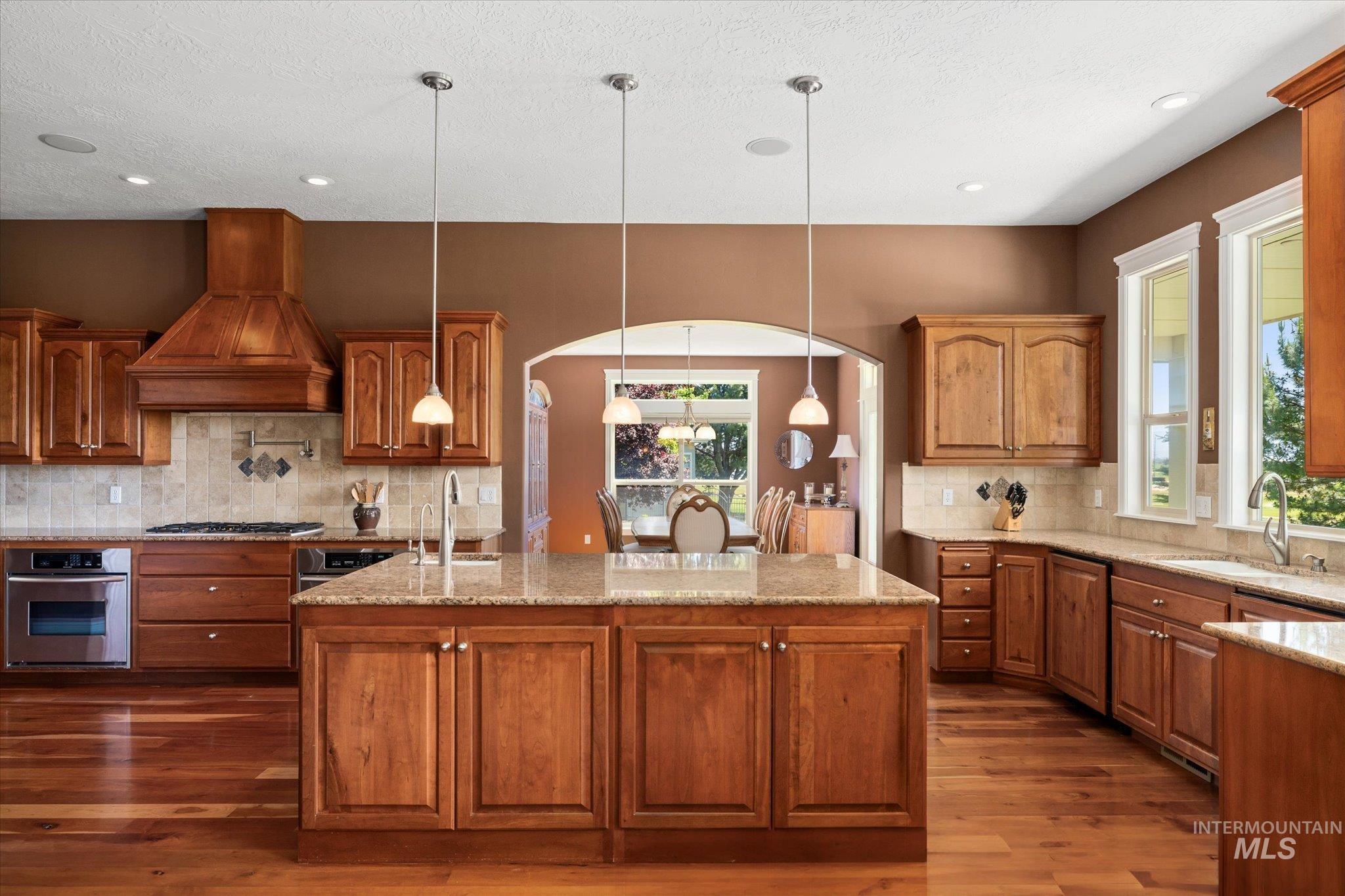 8585 W Rioja St, Star, Idaho 83669, 4 Bedrooms, 3.5 Bathrooms, Residential For Sale, Price $925,000, 98949468