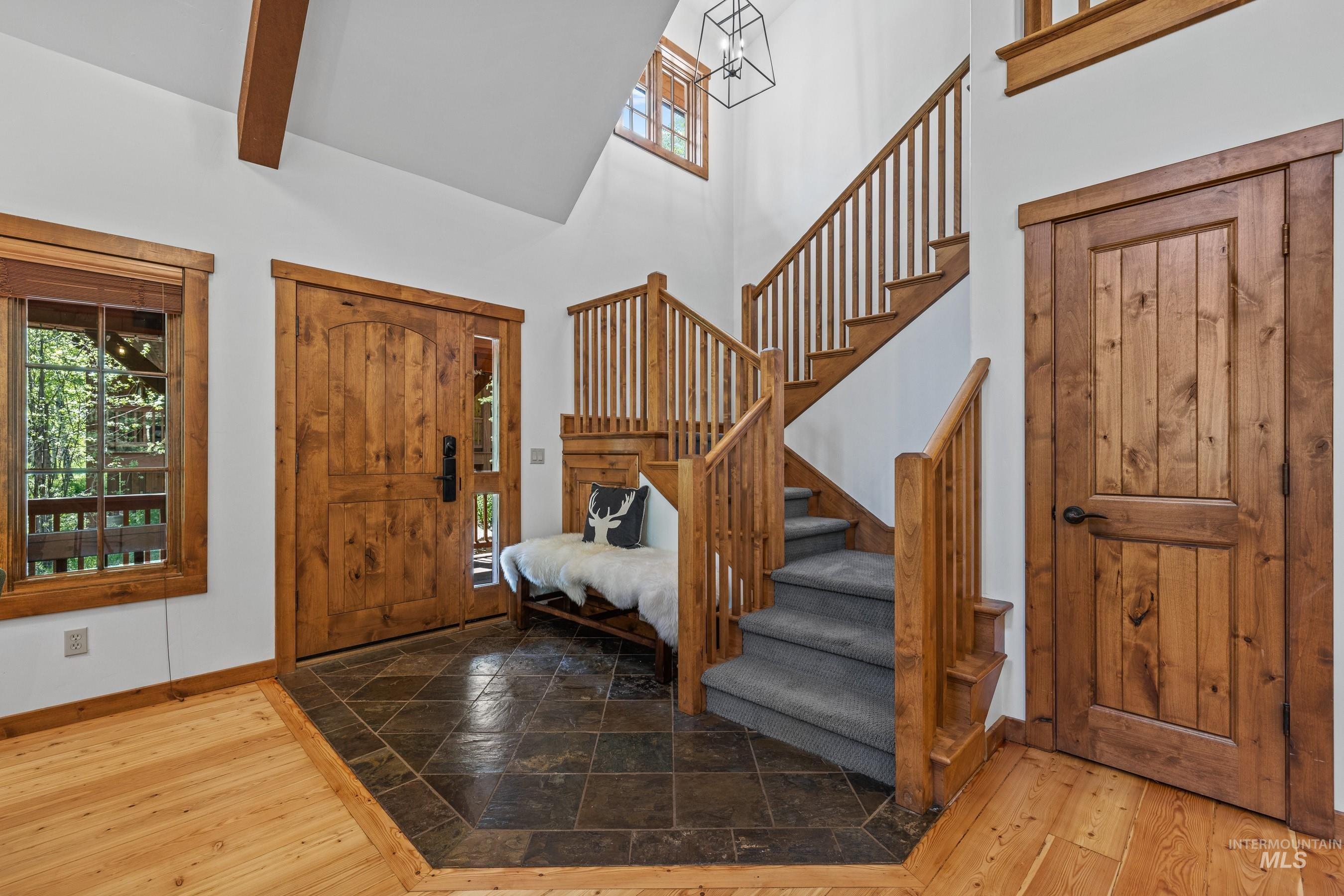 131 Twin Creeks Court, Donnelly, Idaho 83615, 3 Bedrooms, 3 Bathrooms, Residential For Sale, Price $1,695,000, 98949593