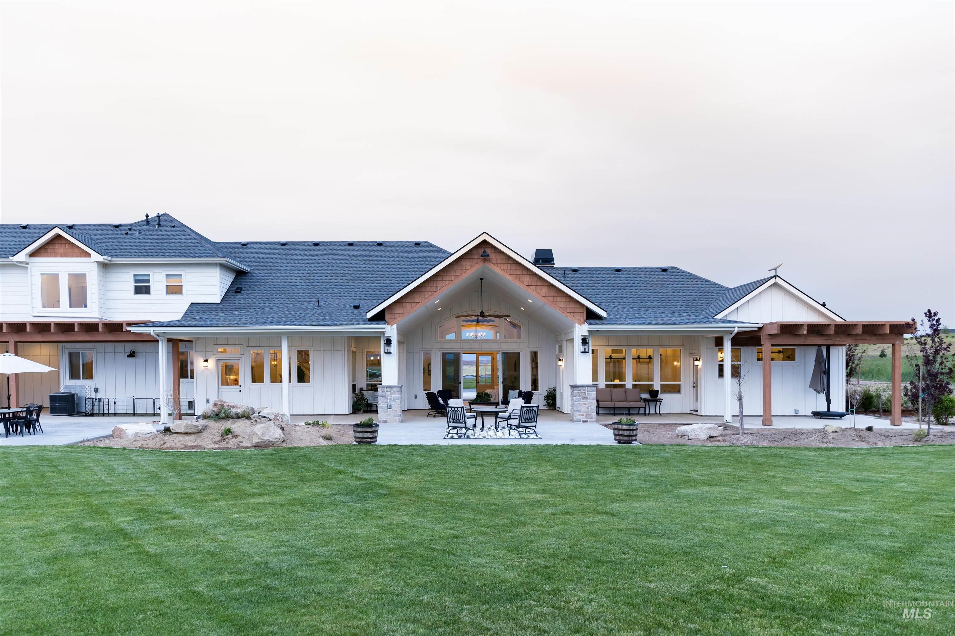 29129 High Plains Road, Caldwell, Idaho 83607, 4 Bedrooms, 5 Bathrooms, Residential For Sale, Price $1,560,000,MLS 98949627