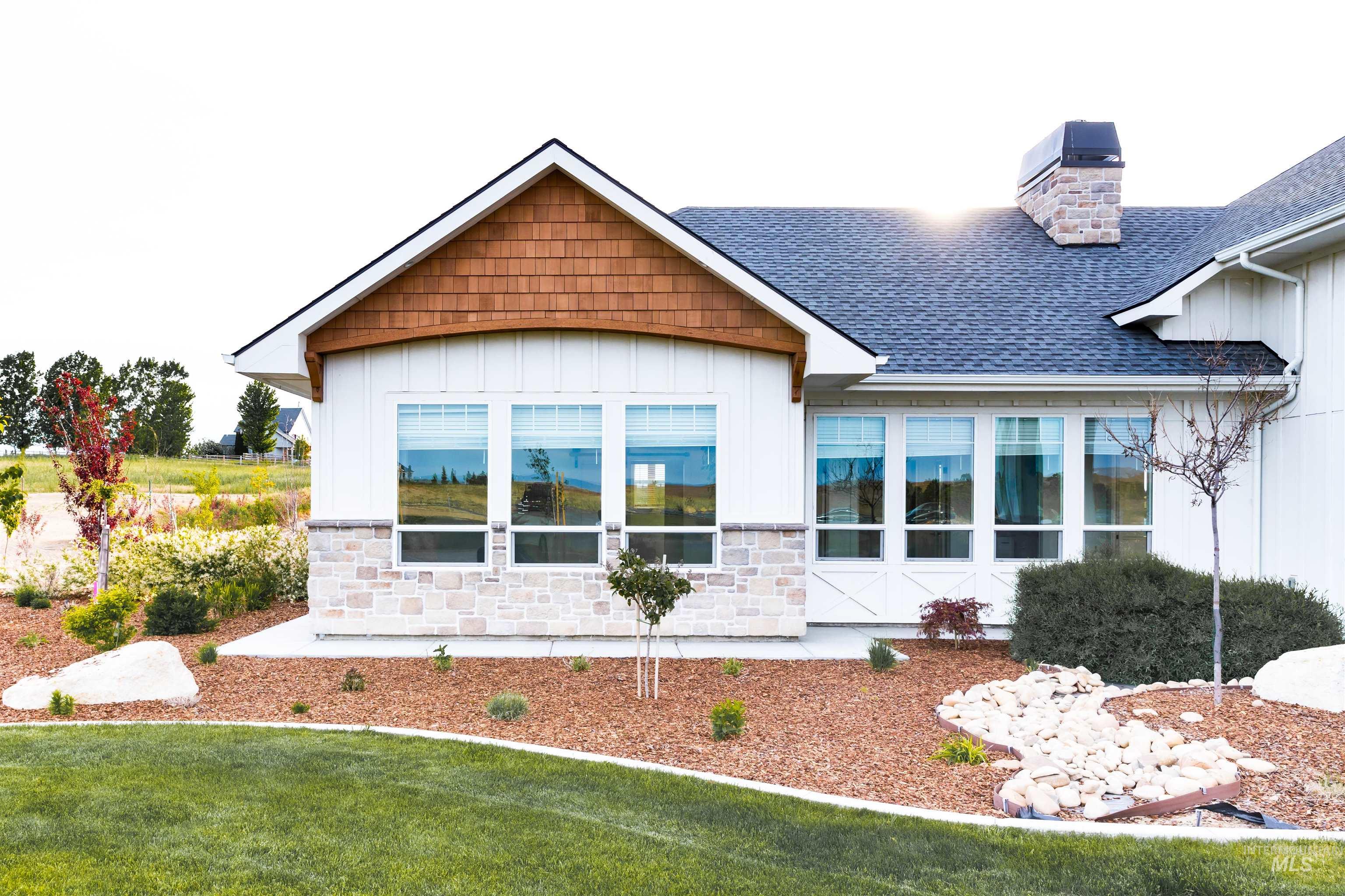 29129 High Plains Road, Caldwell, Idaho 83607, 4 Bedrooms, 5 Bathrooms, Residential For Sale, Price $1,560,000,MLS 98949627