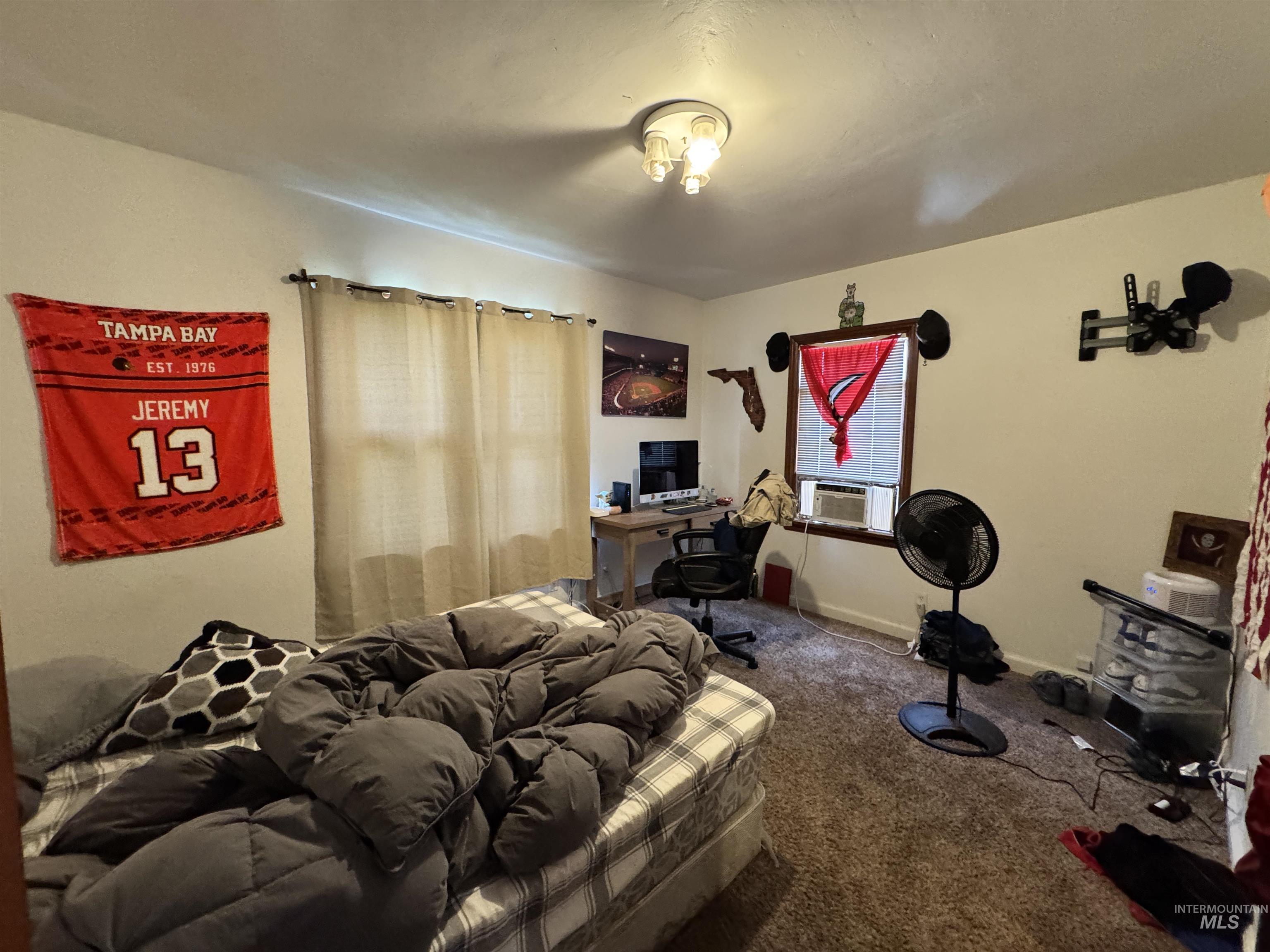 120 9th Avenue North, Buhl, Idaho 83316, 3 Bedrooms, 0.5 Bathroom, Residential Income For Sale, Price $300,000, 98949667