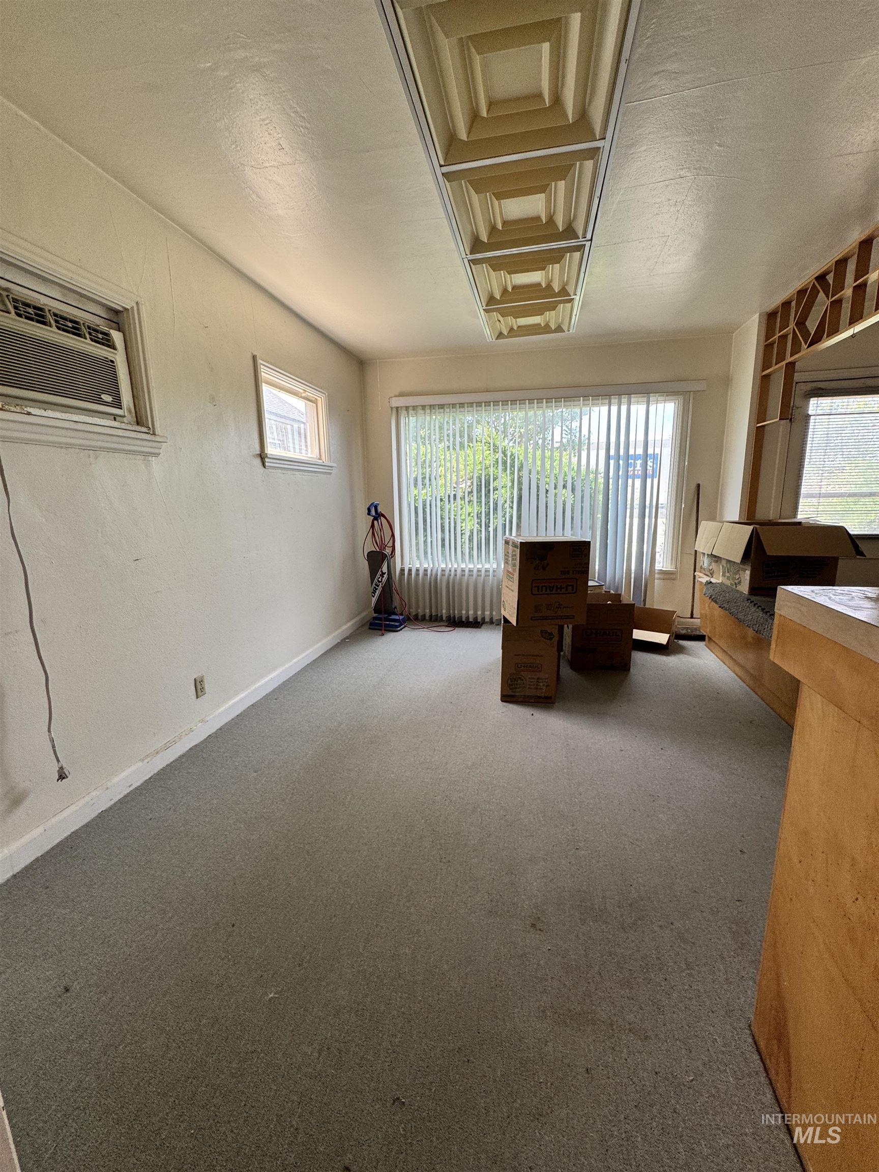 120 9th Avenue North, Buhl, Idaho 83316, 3 Bedrooms, 0.5 Bathroom, Residential Income For Sale, Price $300,000, 98949667