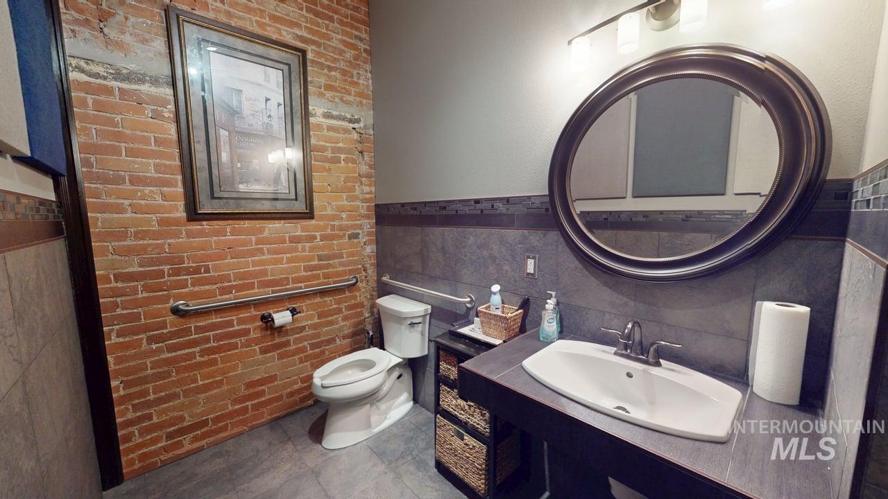 208 & 210 Main St., Lewiston, Idaho 83501, Business/Commercial For Sale, Price $1,200,000, 98949681