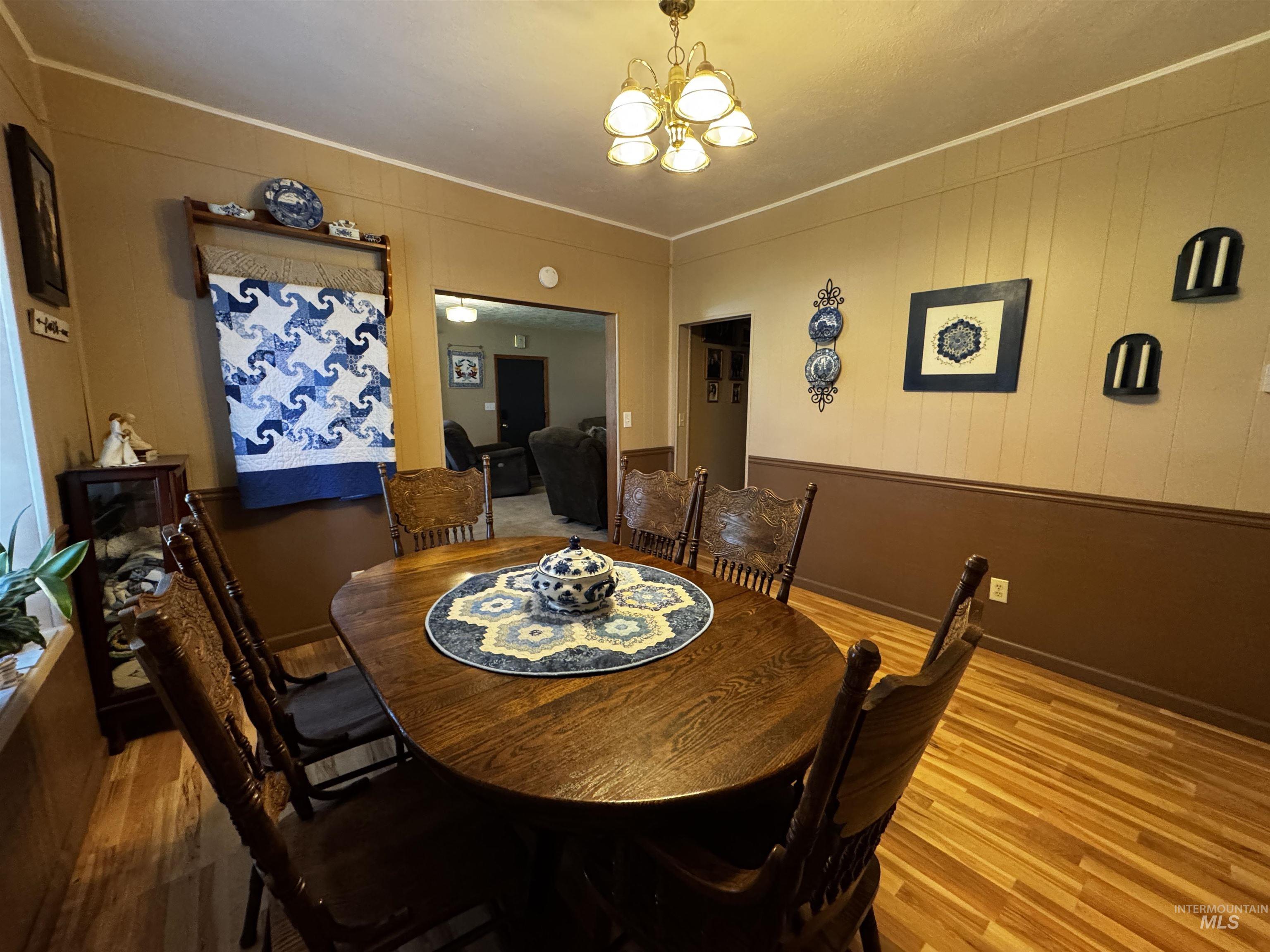 522 North Apple Street, Shoshone, Idaho 83352, 5 Bedrooms, 3 Bathrooms, Residential For Sale, Price $434,900, 98949907