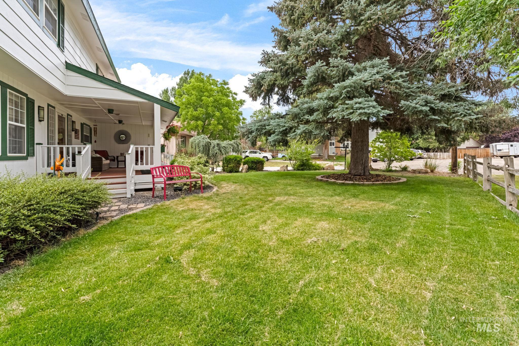 1075 Teal Circle, Mountain Home, Idaho 83647, 3 Bedrooms, 2.5 Bathrooms, Residential For Sale, Price $399,900,MLS 98949911