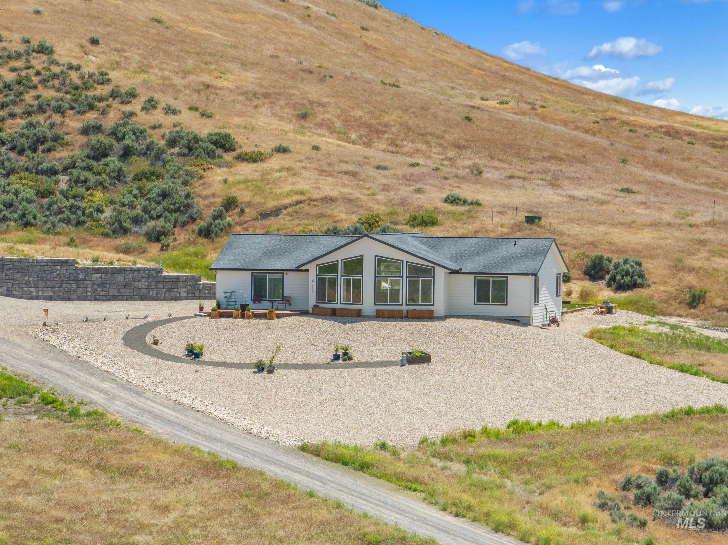 8142 US Highway 95, Marsing, Idaho 83639, 3 Bedrooms, 2 Bathrooms, Residential For Sale, Price $690,000,MLS 98949999