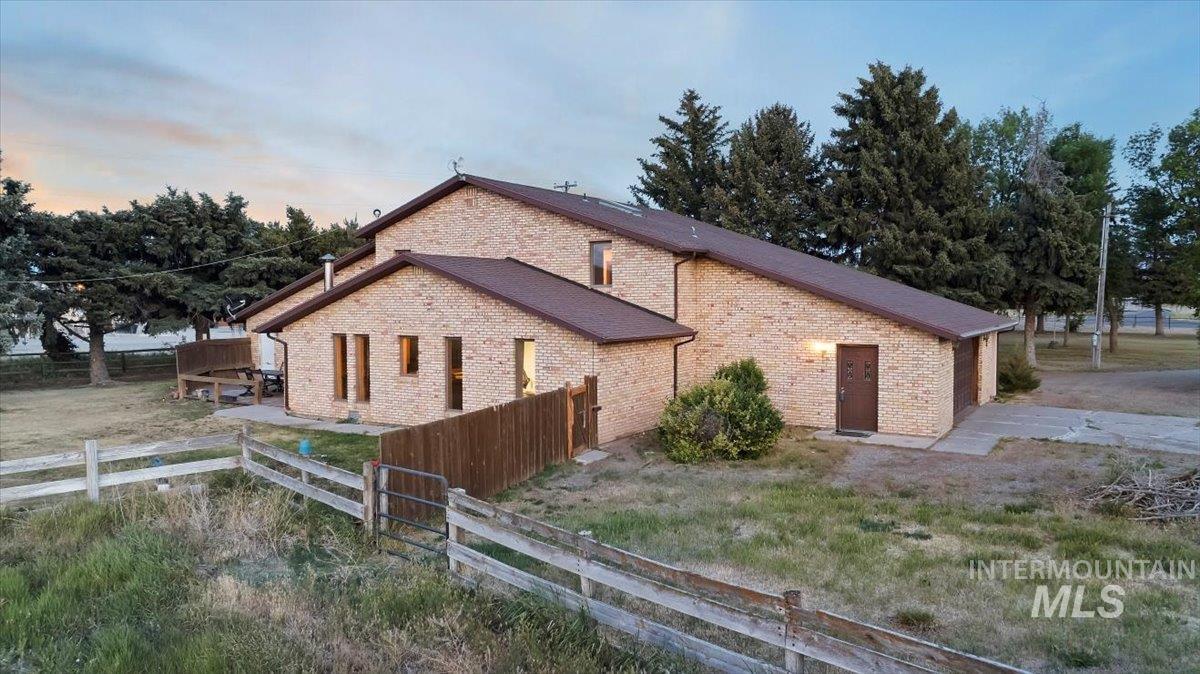 1872 E 1750 S, Gooding, Idaho 83330, 4 Bedrooms, 3 Bathrooms, Residential For Sale, Price $1,500,000,MLS 98950044