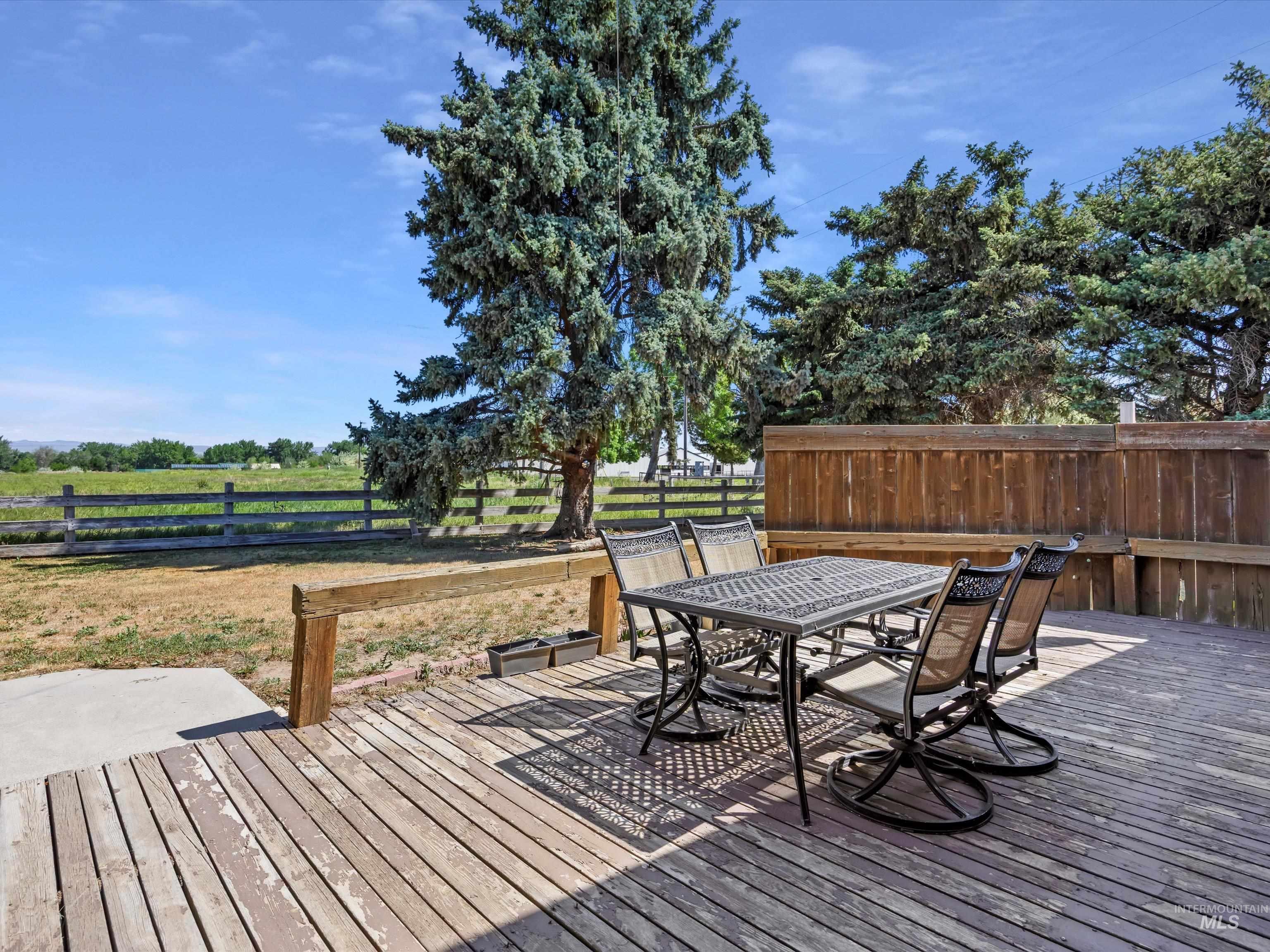 1872 E 1750 S, Gooding, Idaho 83330, 4 Bedrooms, 3 Bathrooms, Residential For Sale, Price $1,500,000,MLS 98950044