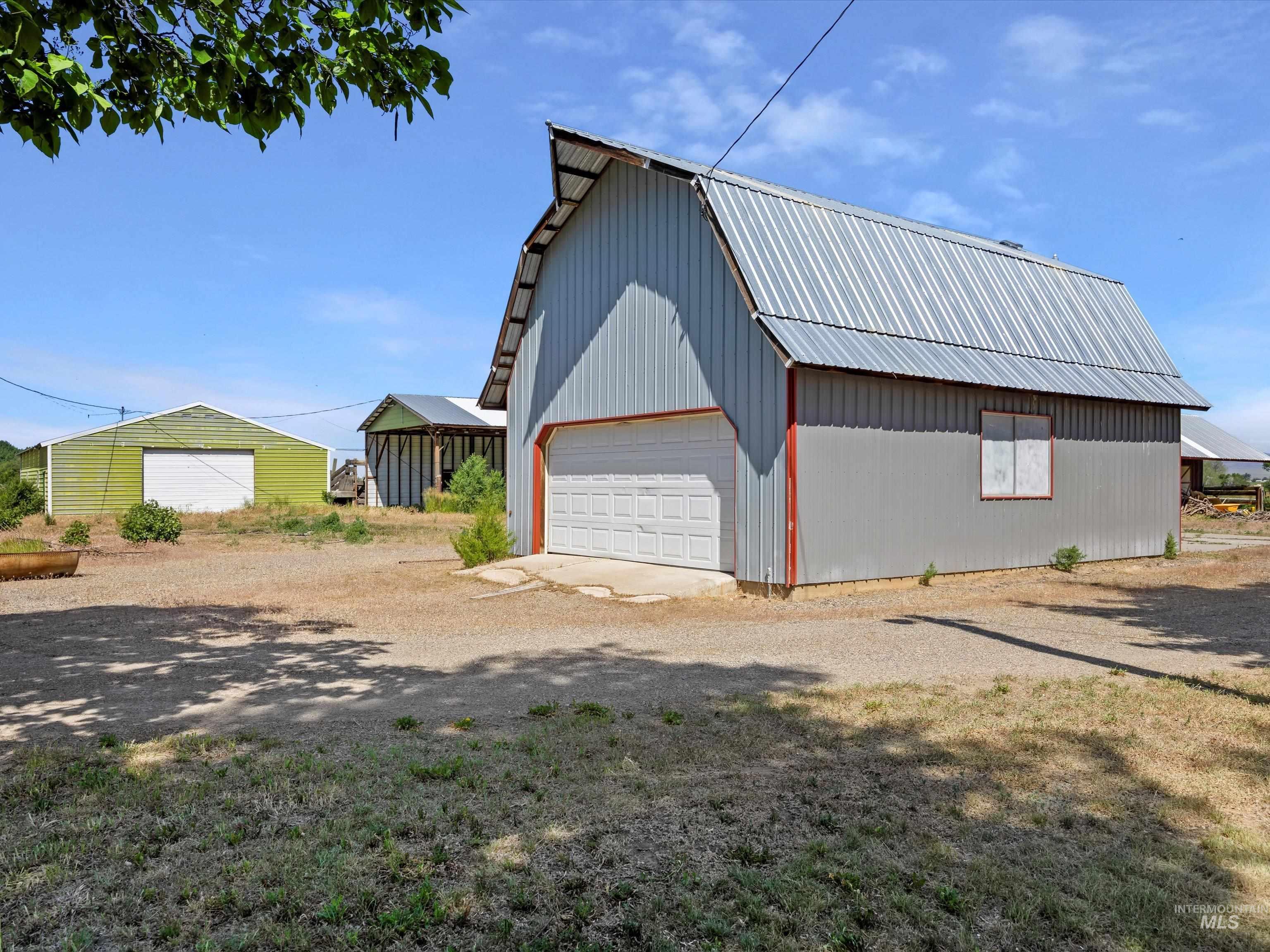 1872 E 1750 S, Gooding, Idaho 83330, 4 Bedrooms, 3 Bathrooms, Residential For Sale, Price $1,500,000,MLS 98950044