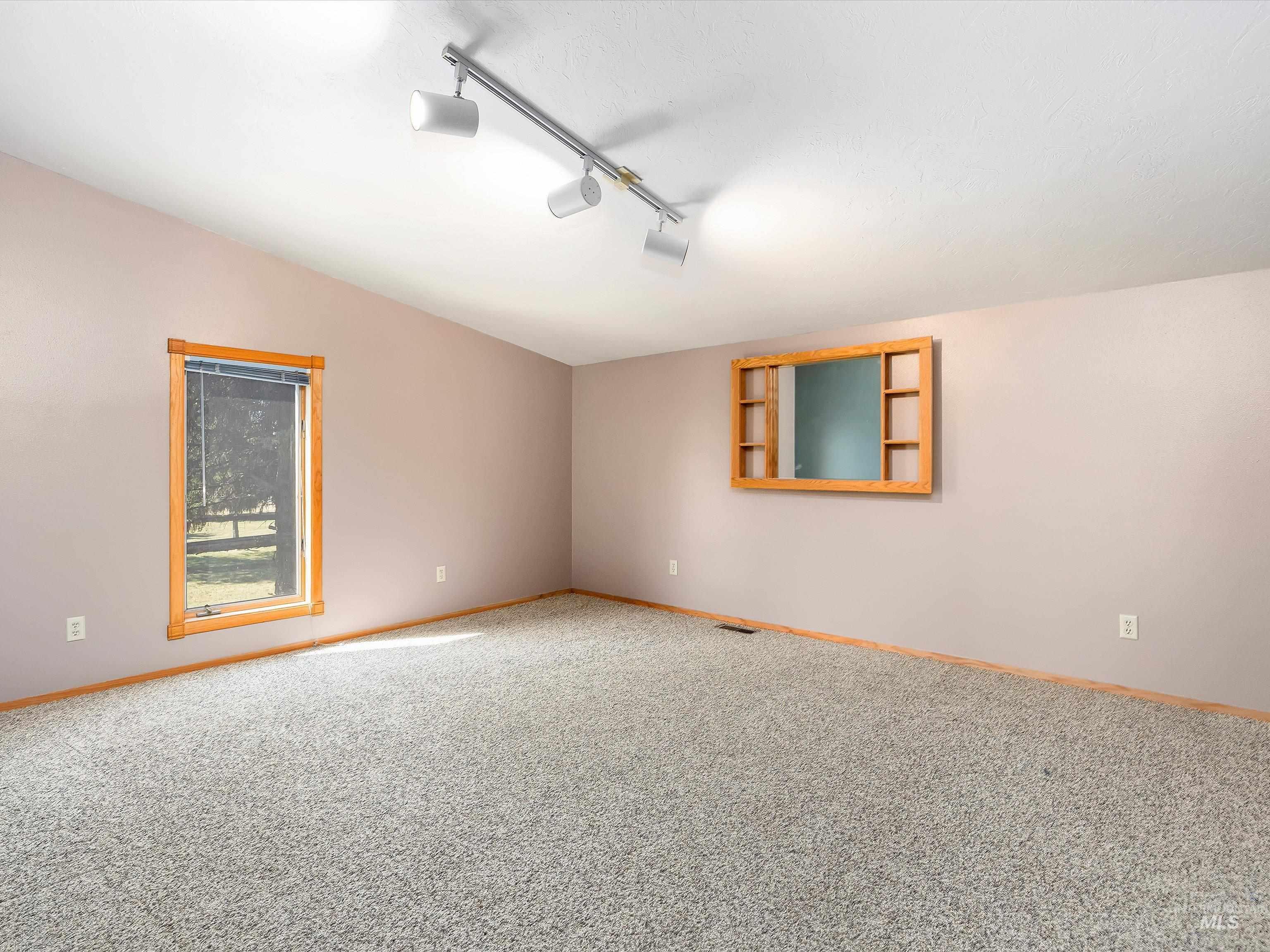 1872 E 1750 S, Gooding, Idaho 83330, 4 Bedrooms, 3 Bathrooms, Residential For Sale, Price $1,500,000,MLS 98950044