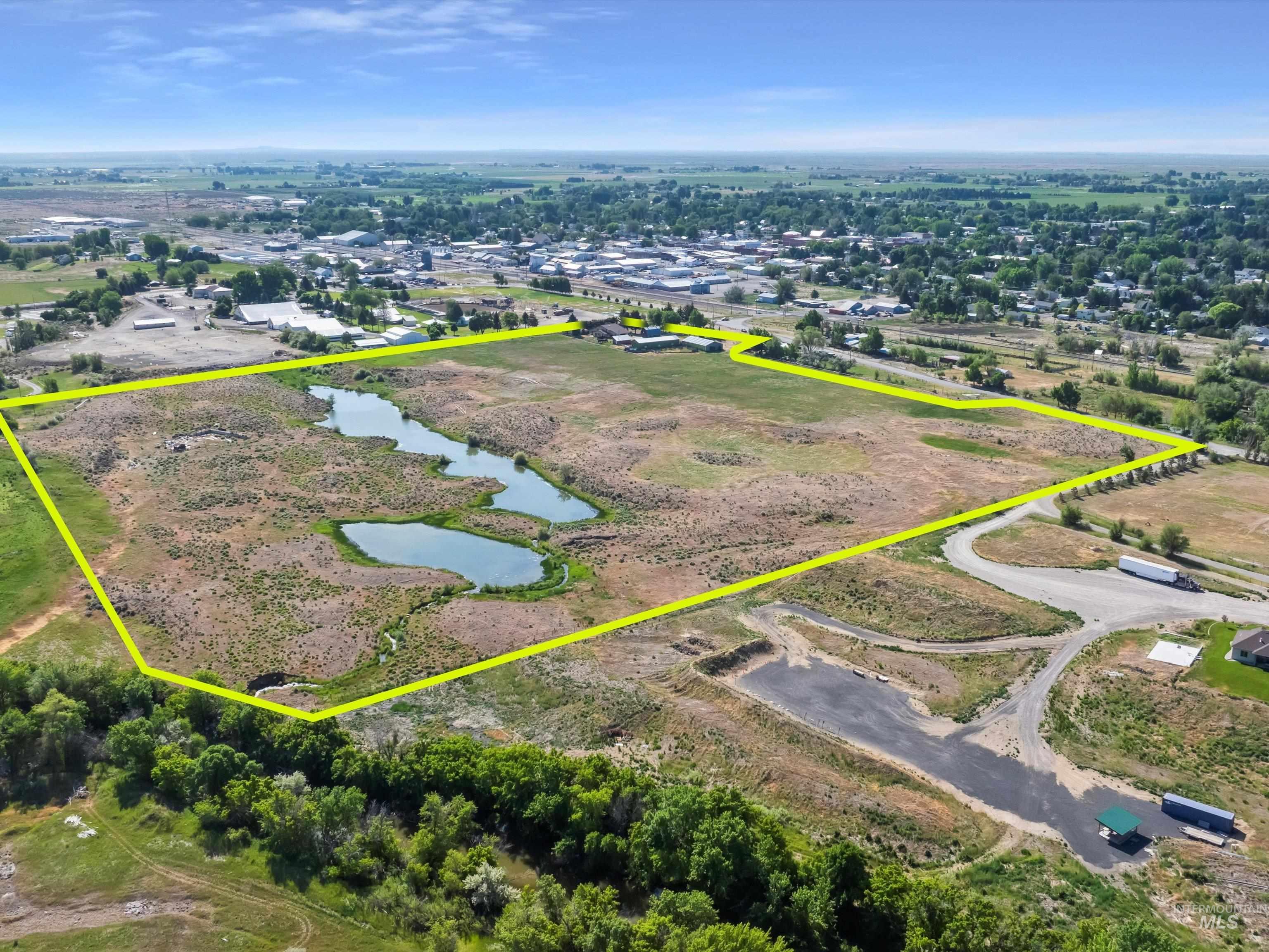 1872 E 1750 S, Gooding, Idaho 83330, 4 Bedrooms, 3 Bathrooms, Residential For Sale, Price $1,500,000,MLS 98950044