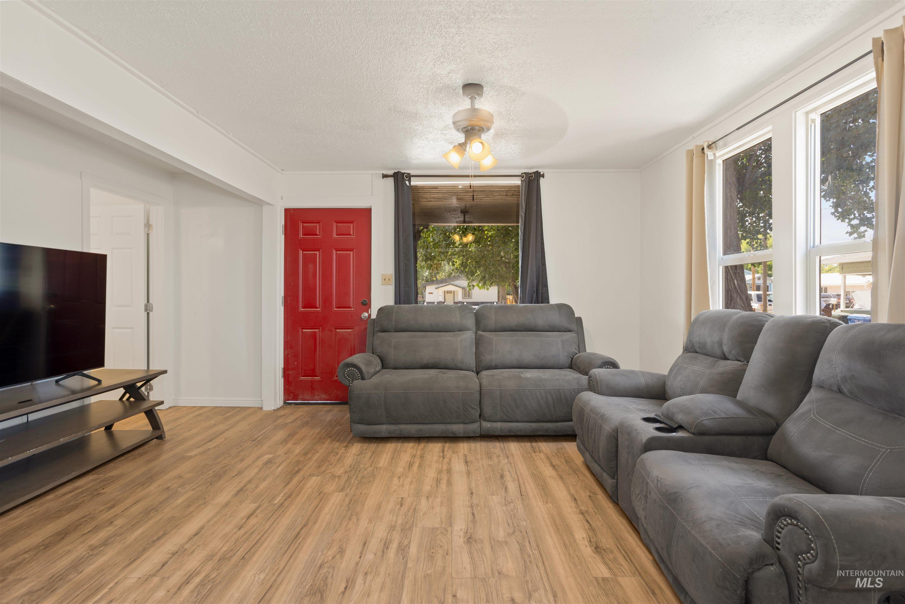 861 8th Ave N, Payette, Idaho 83661, 3 Bedrooms, 1 Bathroom, Residential For Sale, Price $254,900, 98950100