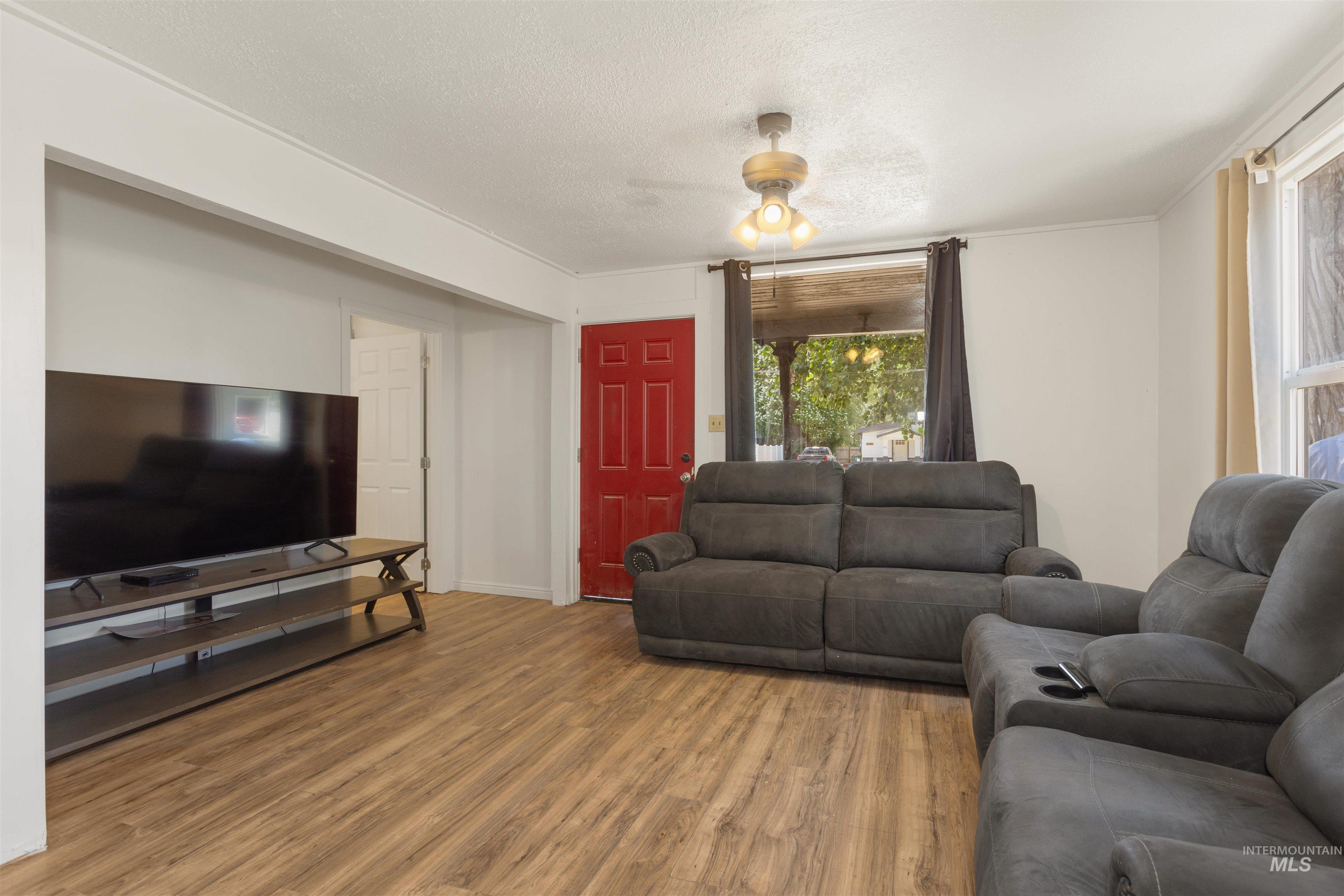 861 8th Ave N, Payette, Idaho 83661, 3 Bedrooms, 1 Bathroom, Residential For Sale, Price $254,900, 98950100