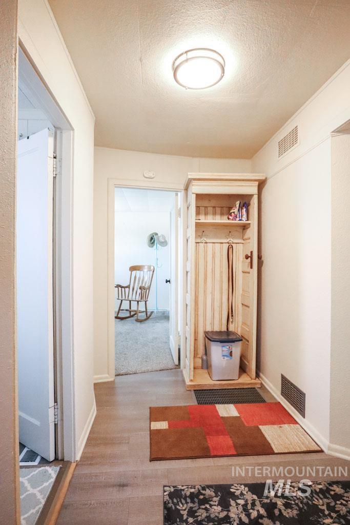 4977 Hwy 201, Ontario, Oregon 97914-0000, 3 Bedrooms, 1 Bathroom, Residential For Sale, Price $317,000, 98950144