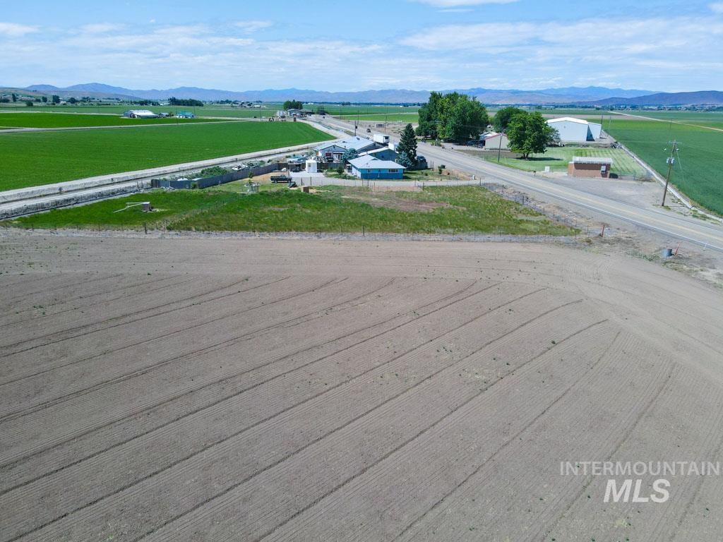 4977 Hwy 201, Ontario, Oregon 97914-0000, 3 Bedrooms, 1 Bathroom, Residential For Sale, Price $317,000, 98950144