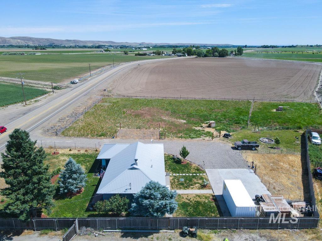 4977 Hwy 201, Ontario, Oregon 97914-0000, 3 Bedrooms, 1 Bathroom, Residential For Sale, Price $317,000, 98950144