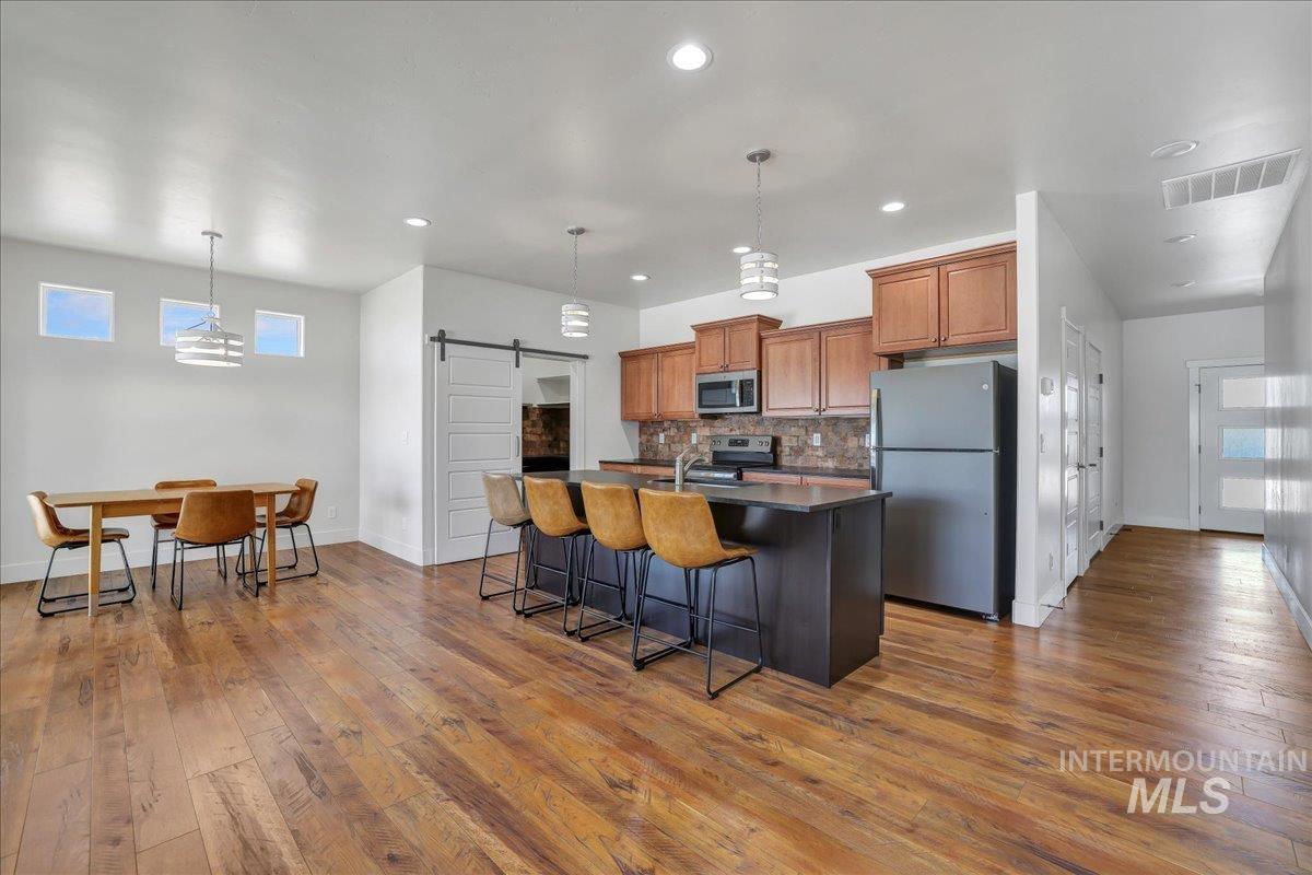 503 April Ave, Twin Falls, Idaho 83301, 3 Bedrooms, 2 Bathrooms, Residential For Sale, Price $415,000,MLS 98950216