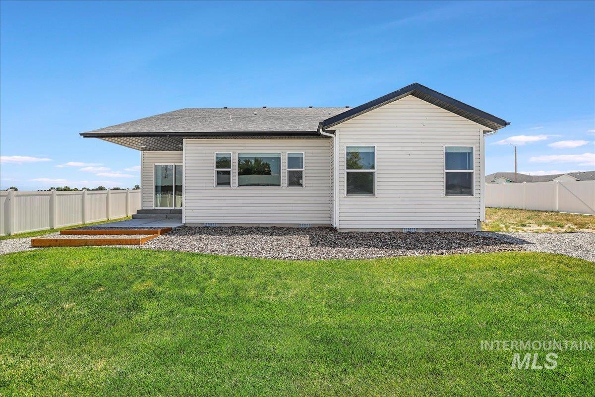 503 April Ave, Twin Falls, Idaho 83301, 3 Bedrooms, 2 Bathrooms, Residential For Sale, Price $415,000,MLS 98950216