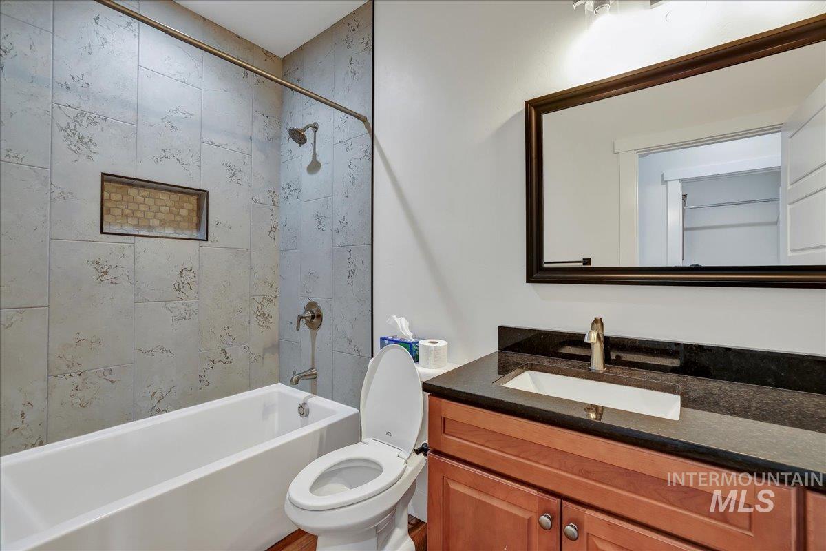 503 April Ave, Twin Falls, Idaho 83301, 3 Bedrooms, 2 Bathrooms, Residential For Sale, Price $415,000,MLS 98950216