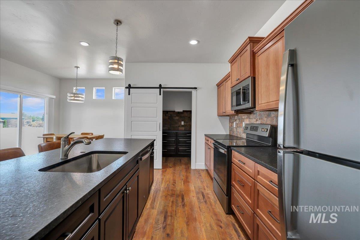 503 April Ave, Twin Falls, Idaho 83301, 3 Bedrooms, 2 Bathrooms, Residential For Sale, Price $415,000,MLS 98950216