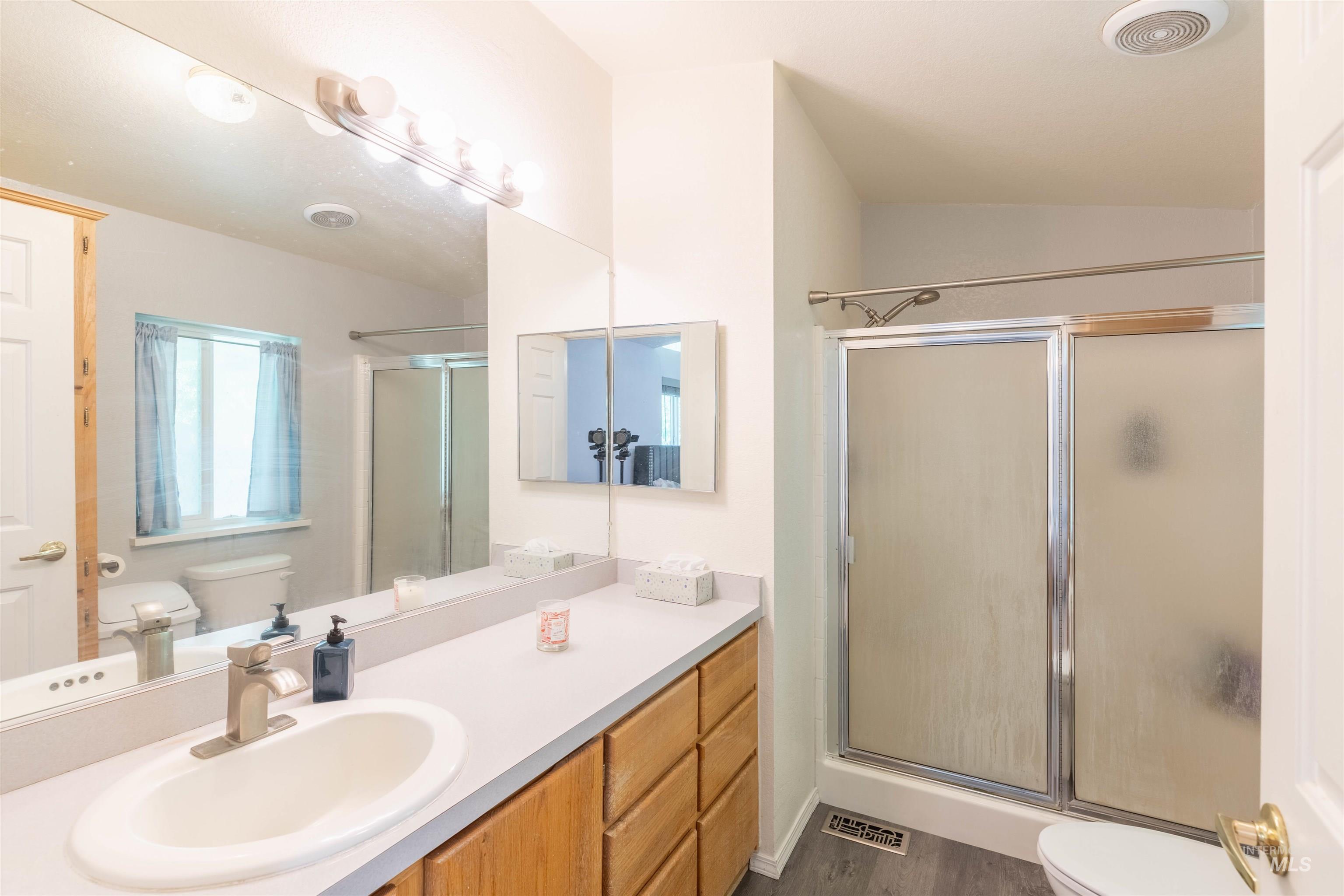 609 N Almon, Moscow, Idaho 83843, 3 Bedrooms, 2 Bathrooms, Residential For Sale, Price $145,000,MLS 98950282