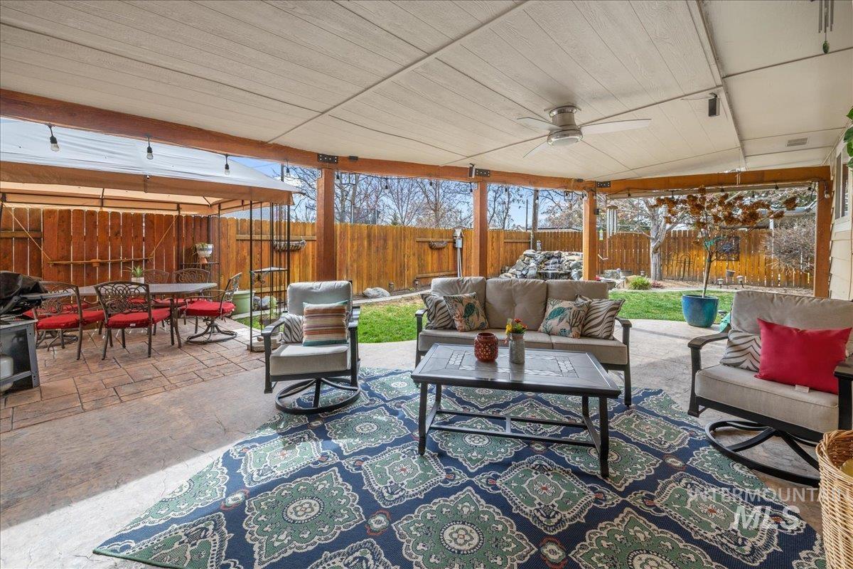 712 SW 4th St, Fruitland, Idaho 83660, 4 Bedrooms, 4 Bathrooms, Residential For Sale, Price $419,900, 98950309