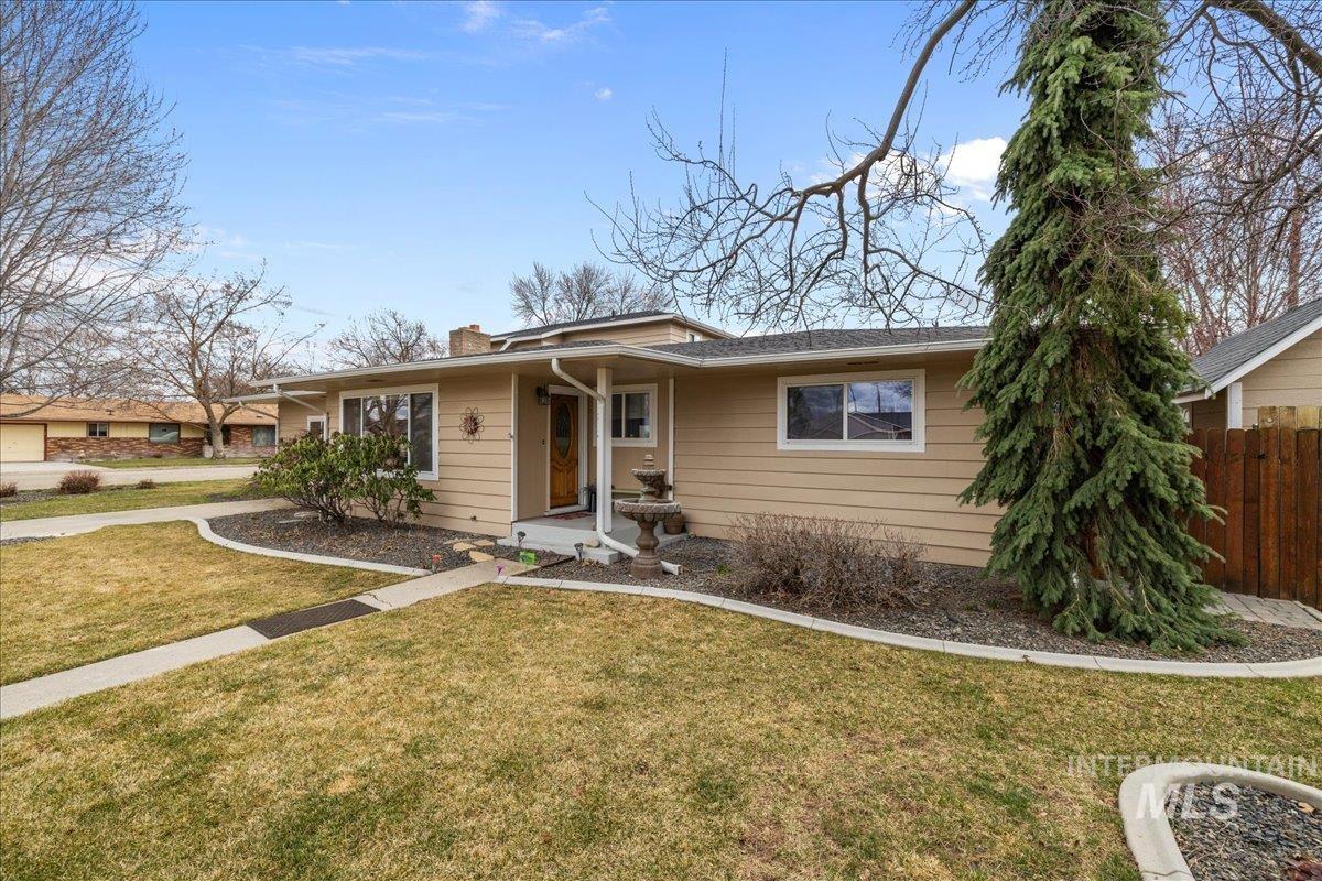 712 SW 4th St, Fruitland, Idaho 83660, 4 Bedrooms, 4 Bathrooms, Residential For Sale, Price $419,900, 98950309