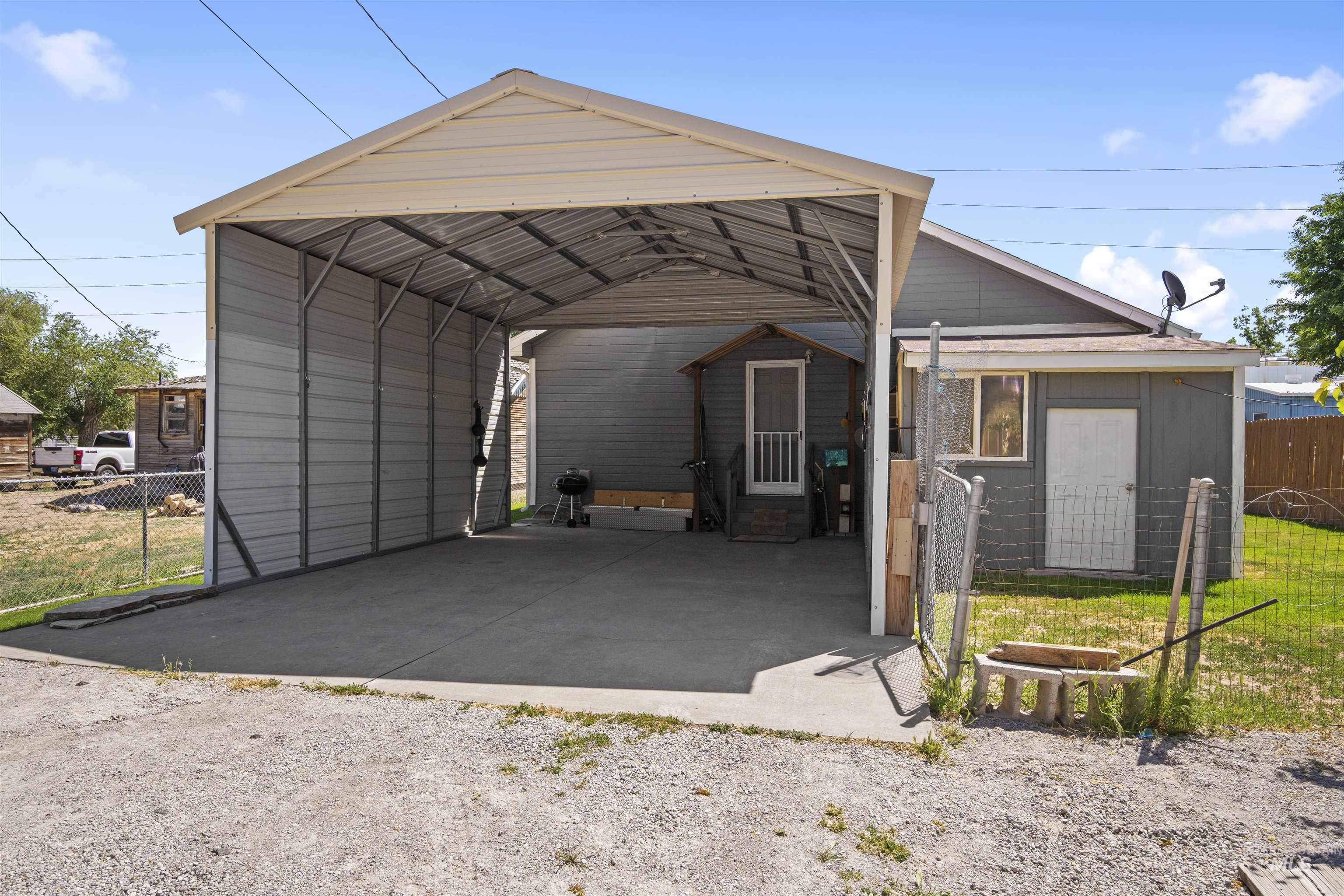 642 Oak St., Twin Falls, Idaho 83301, 3 Bedrooms, 1 Bathroom, Residential For Sale, Price $294,900,MLS 98950325