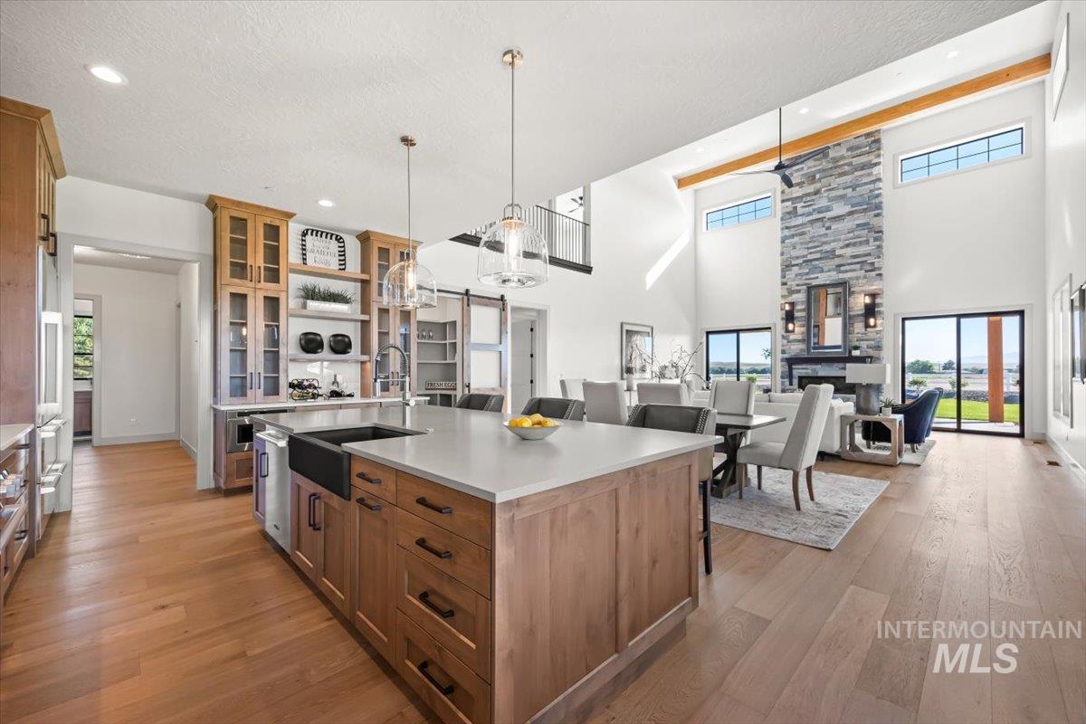 8860 Kemp Rd, Middleton, Idaho 83607, 4 Bedrooms, 2.5 Bathrooms, Residential For Sale, Price $1,550,000, 98950392