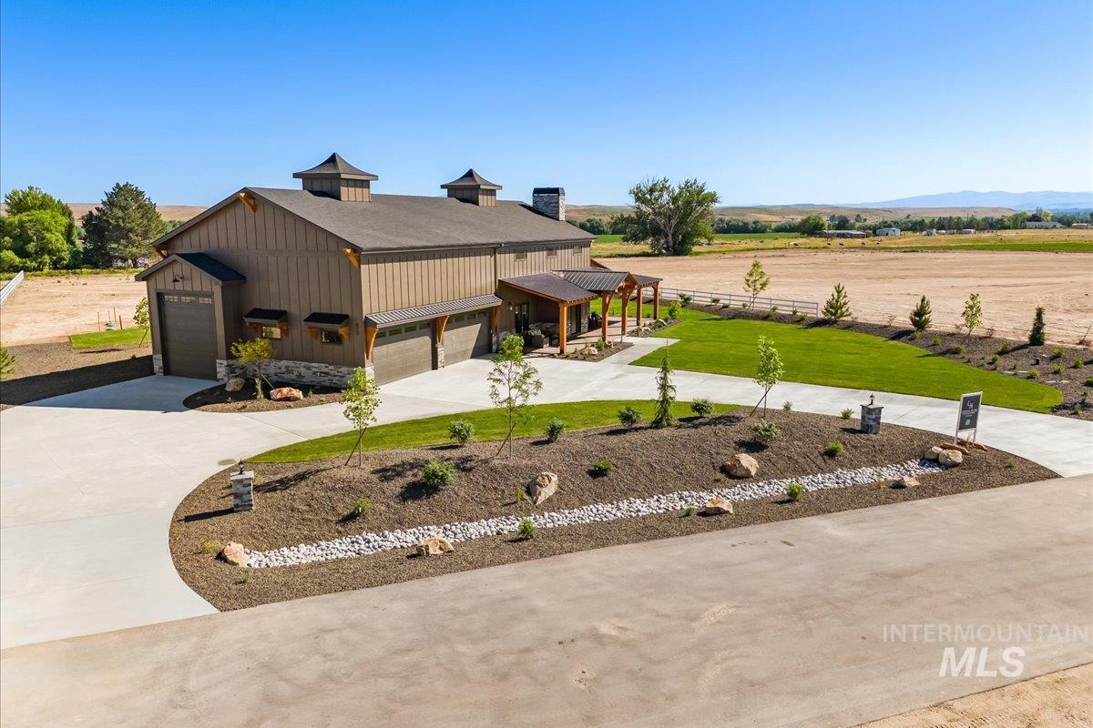 8860 Kemp Rd, Middleton, Idaho 83607, 4 Bedrooms, 2.5 Bathrooms, Residential For Sale, Price $1,550,000, 98950392