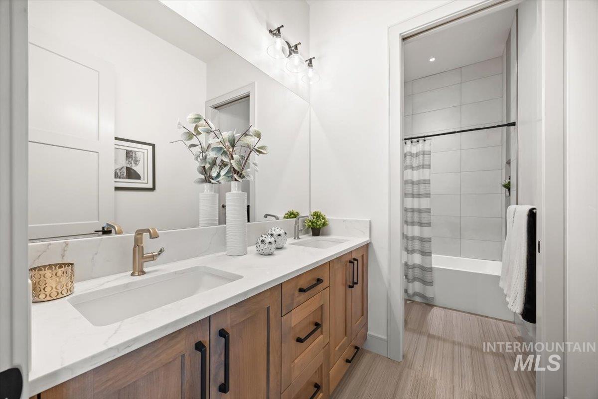 8860 Kemp Rd, Middleton, Idaho 83607, 4 Bedrooms, 2.5 Bathrooms, Residential For Sale, Price $1,550,000, 98950392