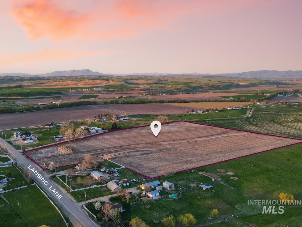 8860 Kemp Rd, Middleton, Idaho 83607, 4 Bedrooms, 2.5 Bathrooms, Residential For Sale, Price $1,550,000, 98950392