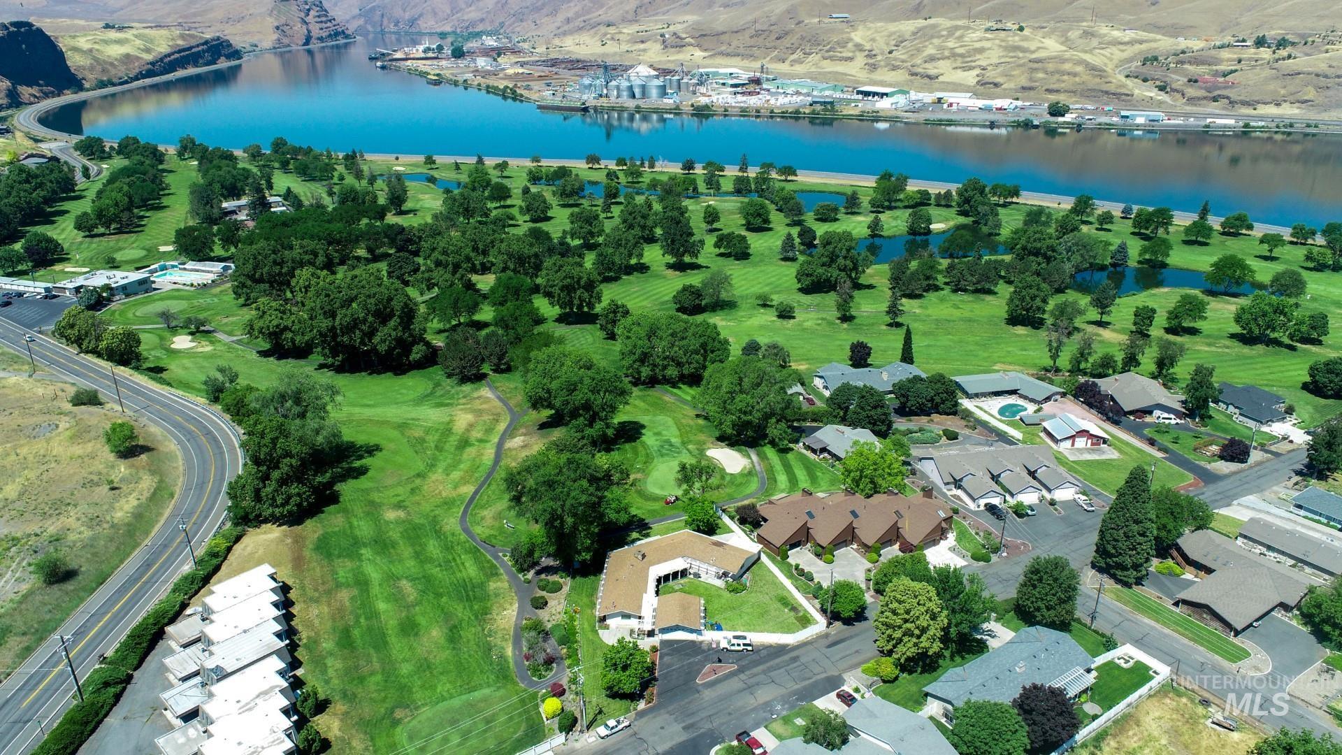 708 16th St, Clarkston, Washington 99403, 4 Bedrooms, 4 Bathrooms, Residential For Sale, Price $599,900,MLS 98950502