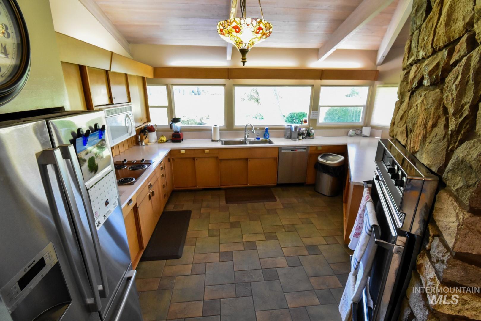 708 16th St, Clarkston, Washington 99403, 4 Bedrooms, 4 Bathrooms, Residential For Sale, Price $599,900,MLS 98950502